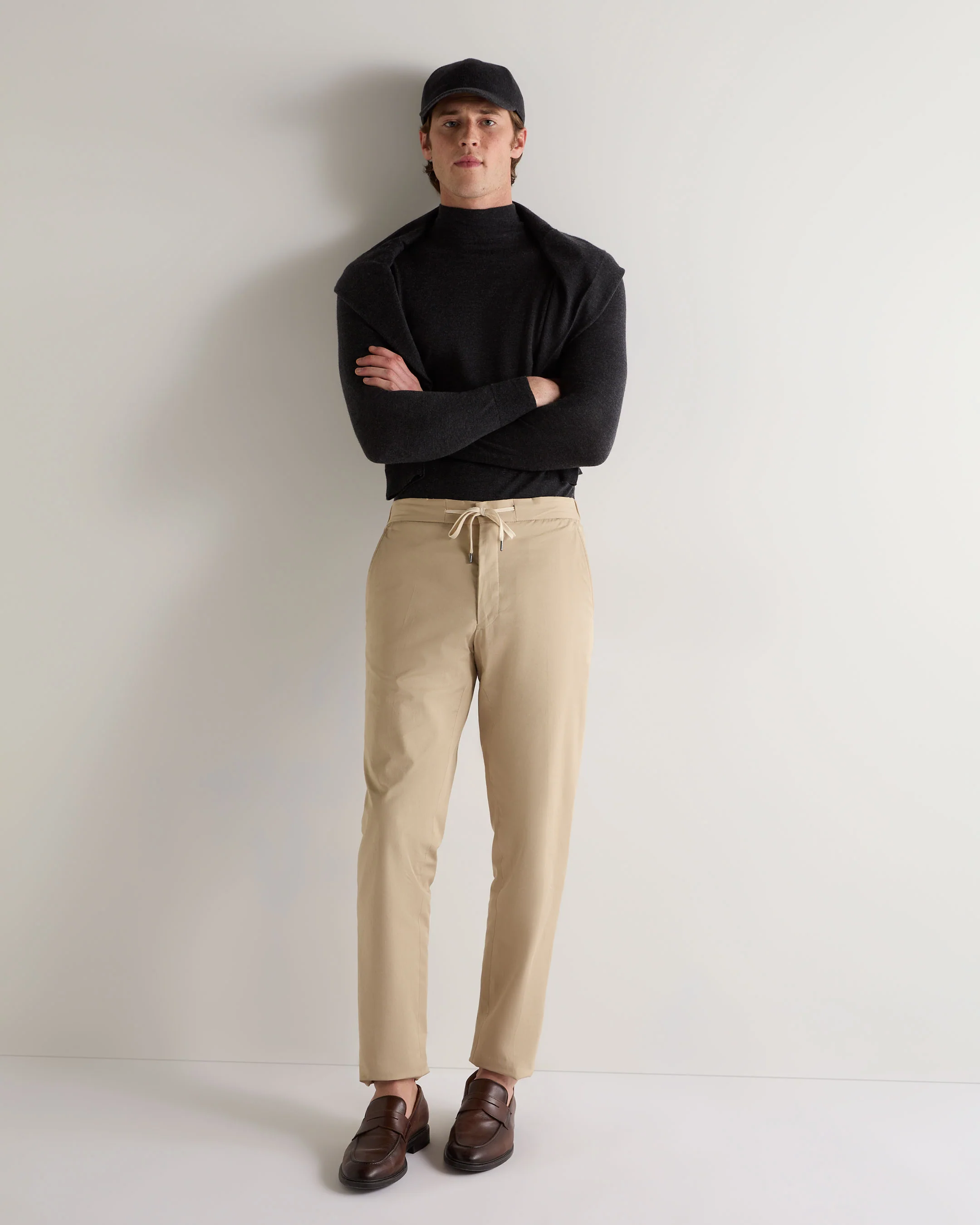 007 Fine Gauge Cashmere Turtle Neck Jumper Dark Charcoal Grey - Image 4