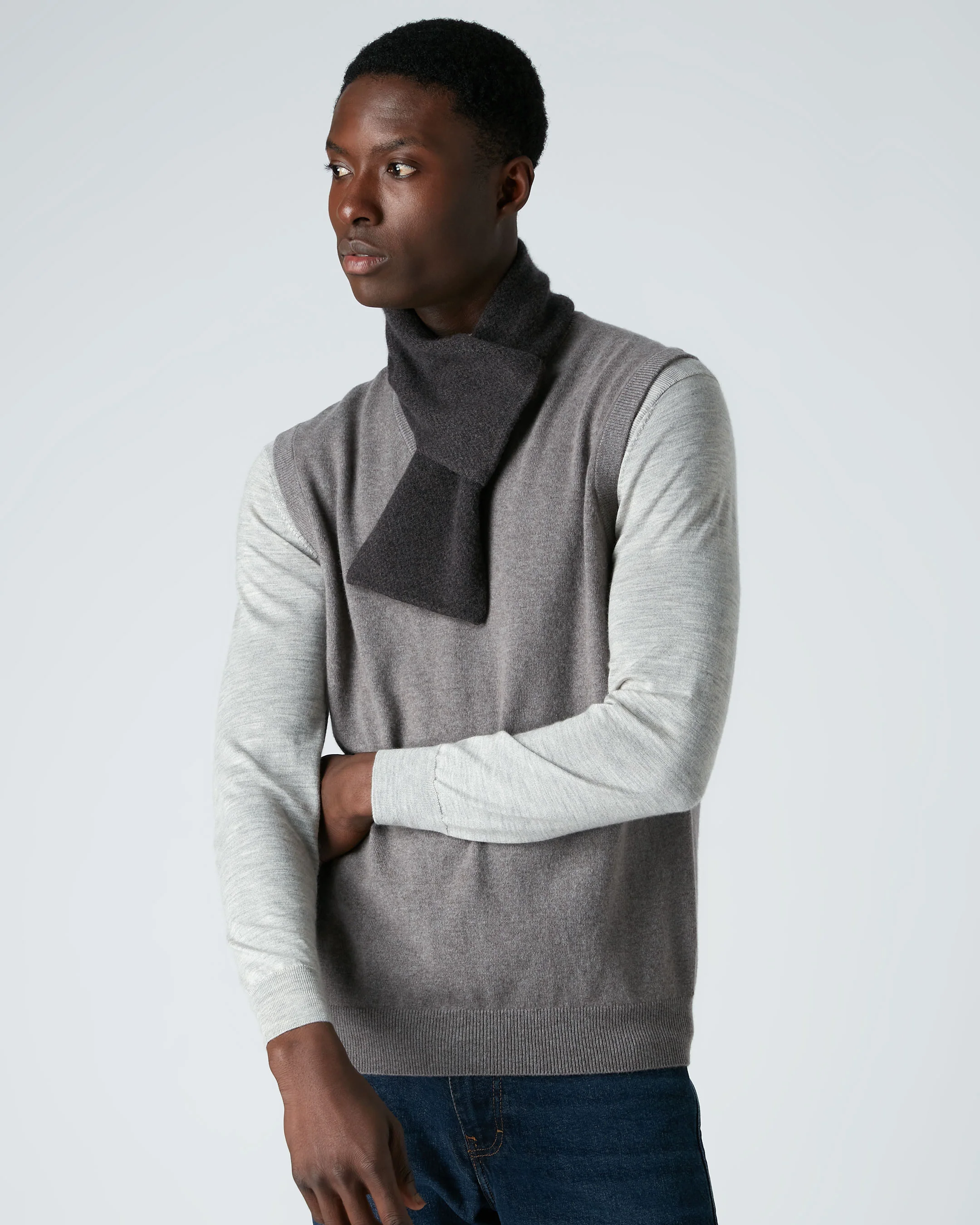 007 Herringbone Cashmere Scarf Brown - Image 5