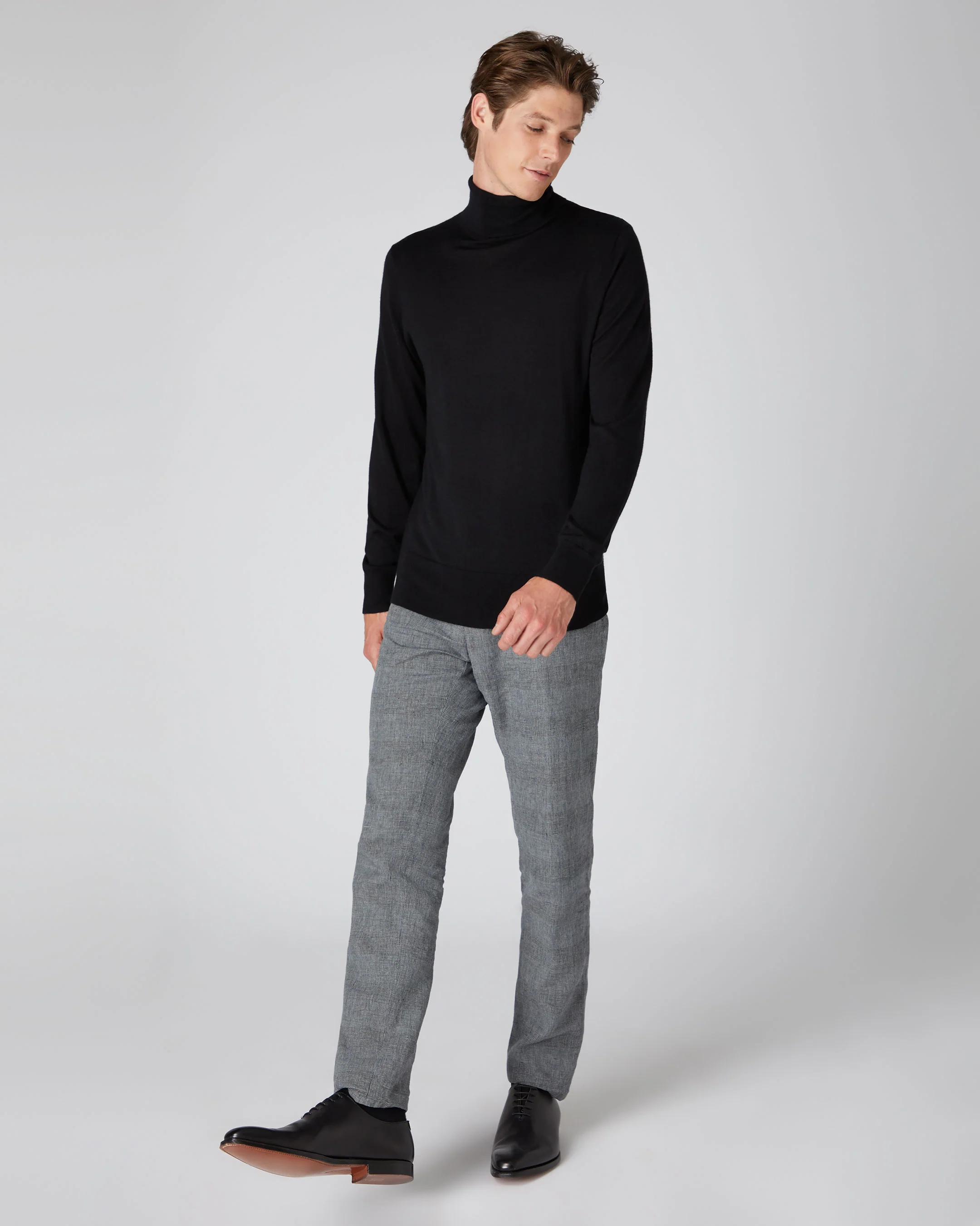 Men's Pimlico Fine Gauge Cashmere Roll Neck Jumper Black - Image 3