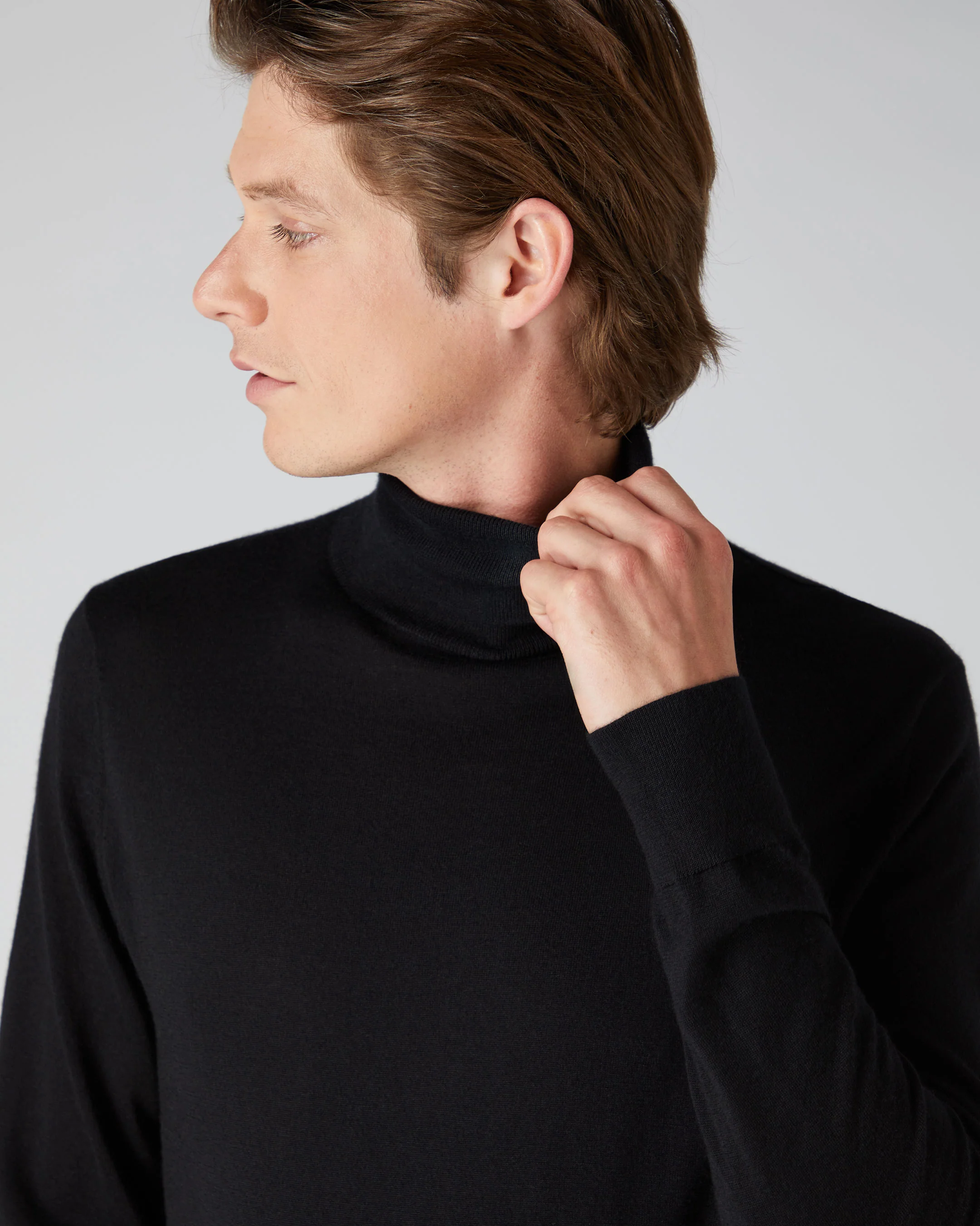 Men's Pimlico Fine Gauge Cashmere Roll Neck Jumper Black - Image 5