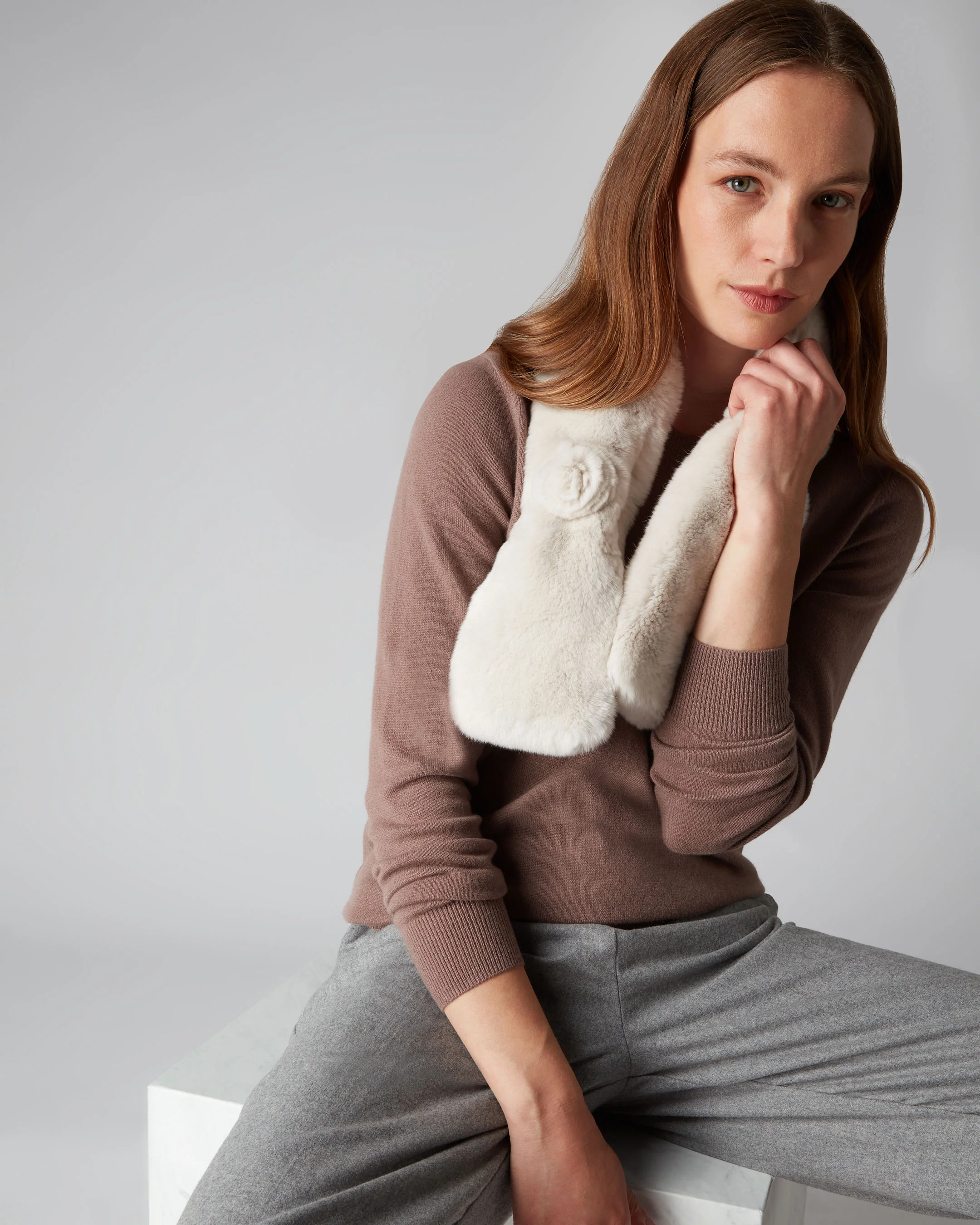 Women's Fur Neck Warmer Snow Grey - Image 3