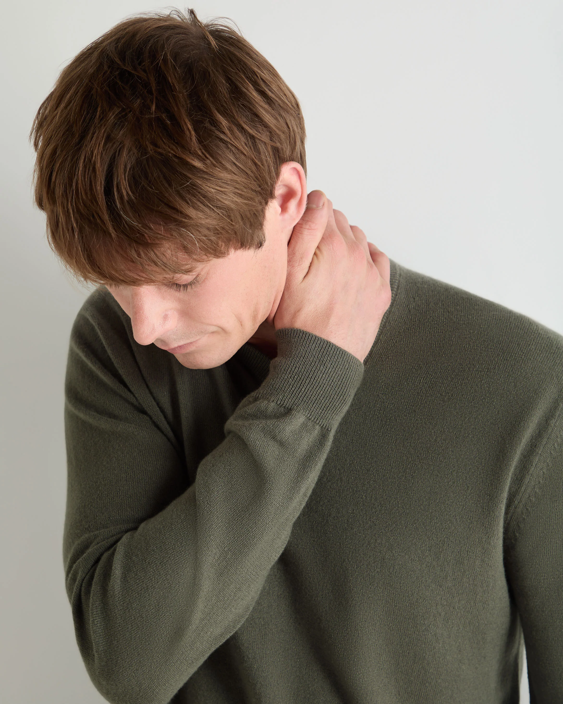 Men's Burlington V Neck Cashmere Jumper Olive Green - Image 5