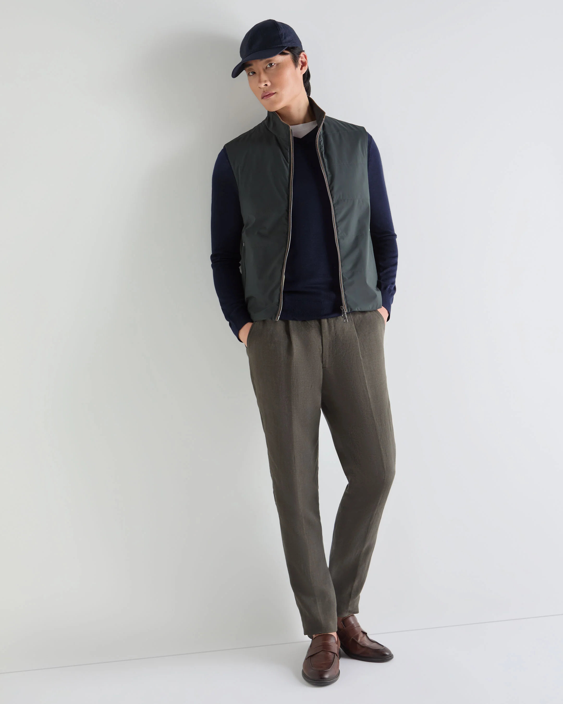 Men's Conduit Fine Gauge Cashmere V Neck Jumper Summer Navy Blue - Image 3