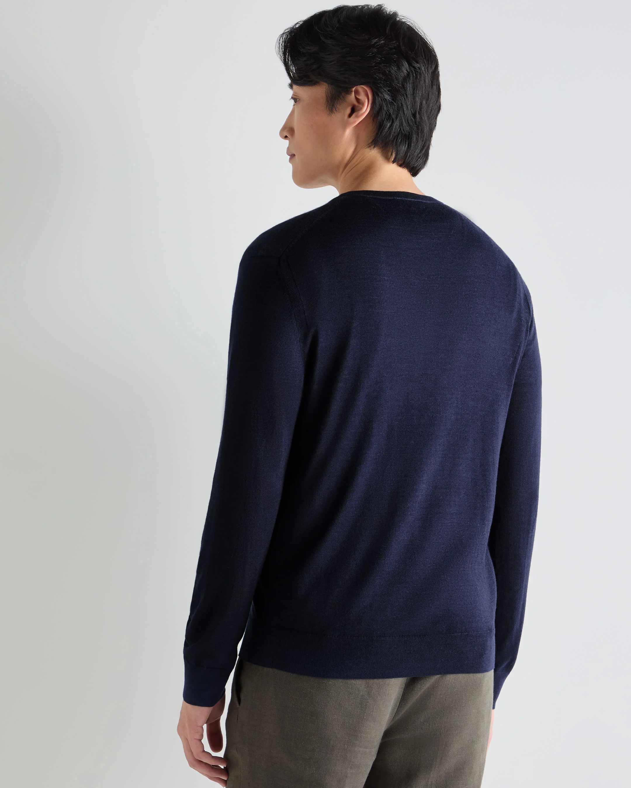 Men's Conduit Fine Gauge Cashmere V Neck Jumper Summer Navy Blue - Image 4