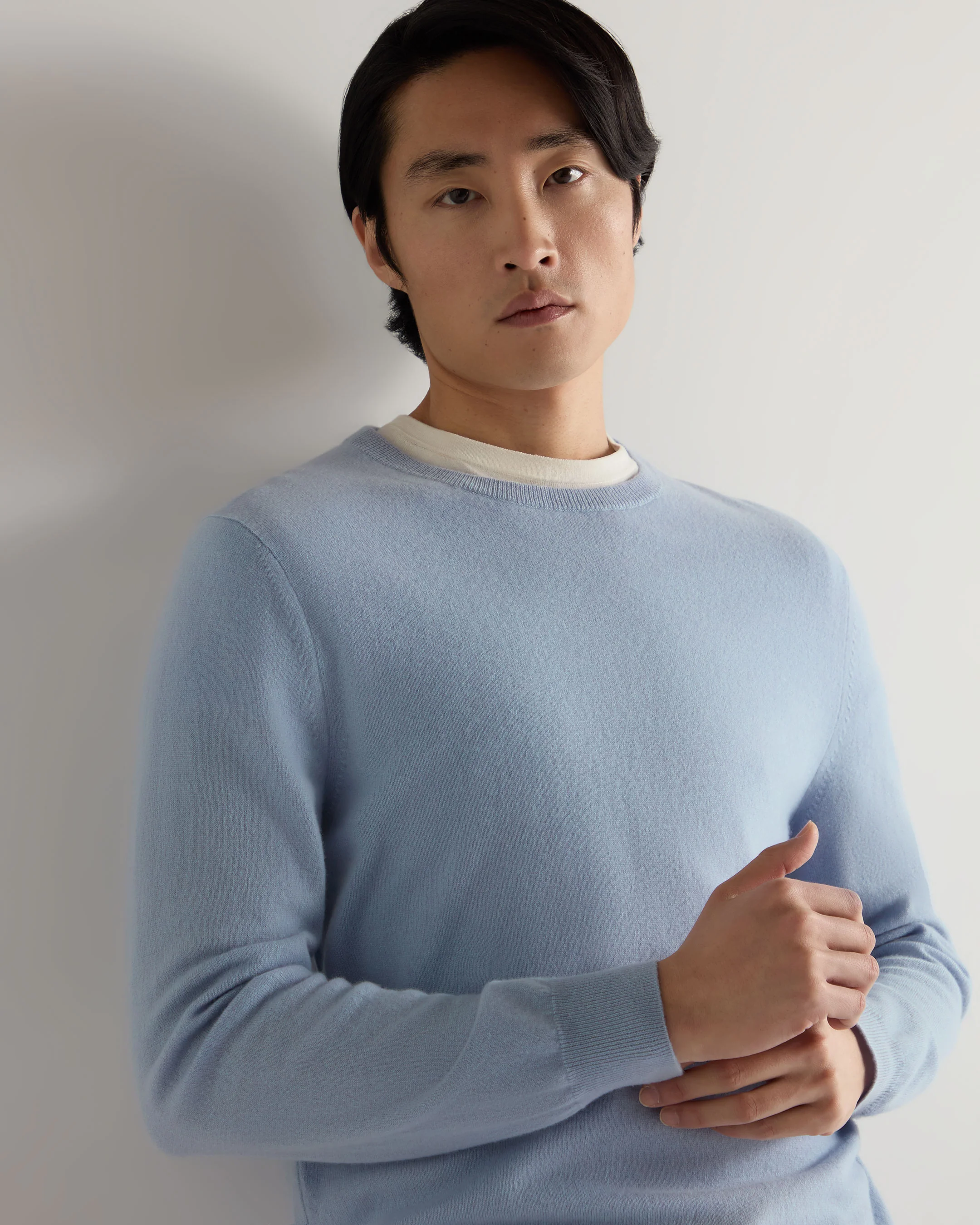 Men's Oxford Round Neck Cashmere Jumper Sea Mist Blue - Image 5
