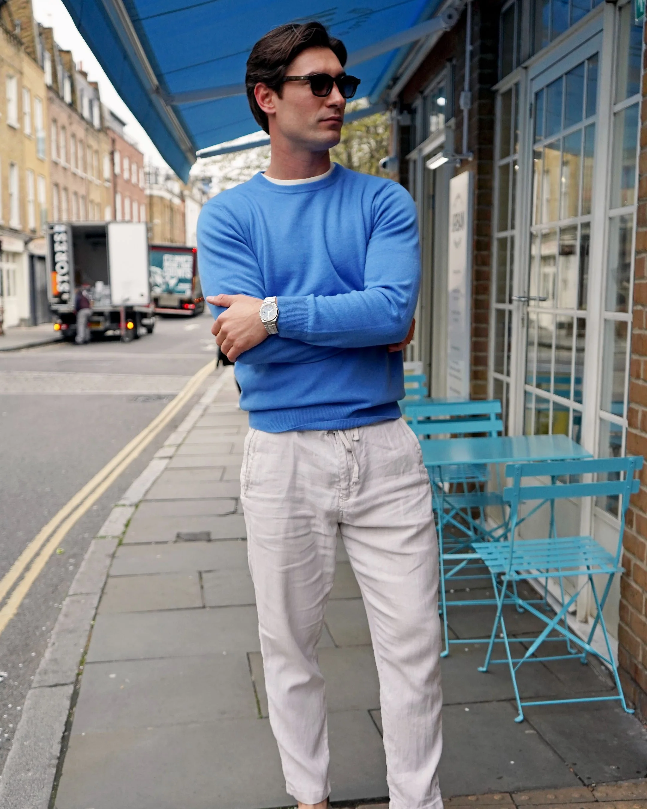 Men's Oxford Round Neck Cashmere Jumper Sunshine Blue - Image 8