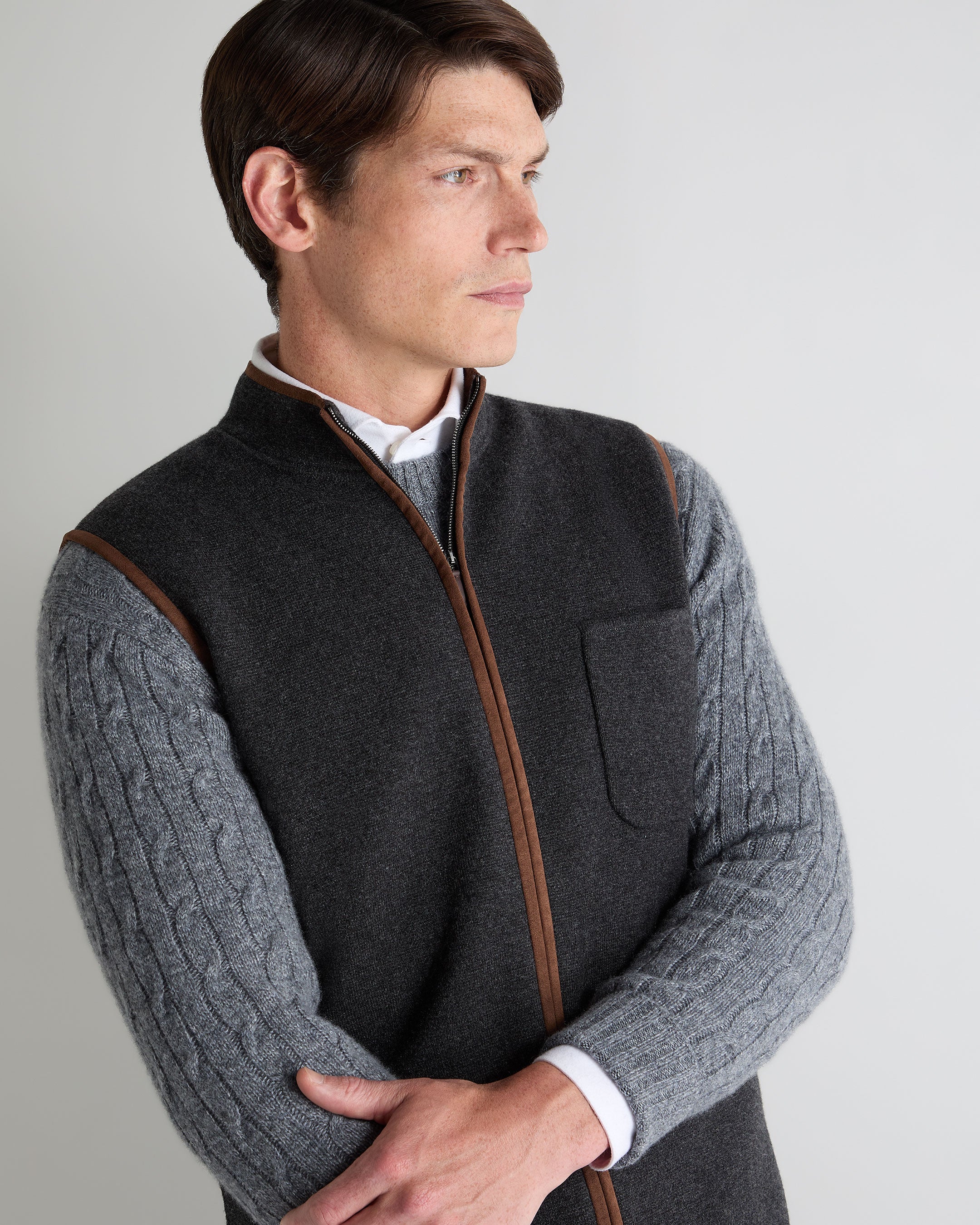 Men's Shaftesbury Cashmere Gilet Deep Charcoal Grey - Image 5