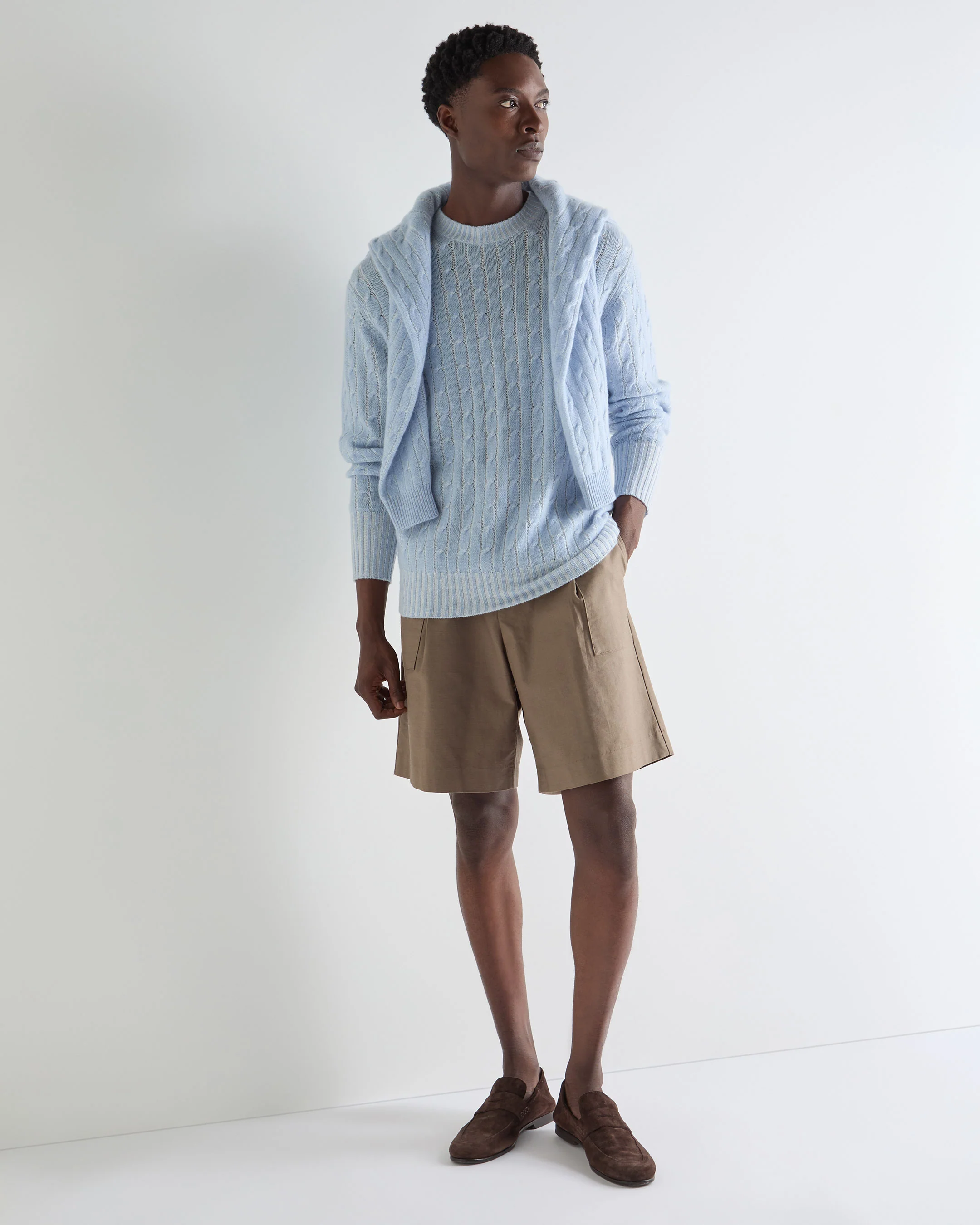 Men's Thames Cable Round Neck Cashmere Jumper Sea Mist Blue - Image 3