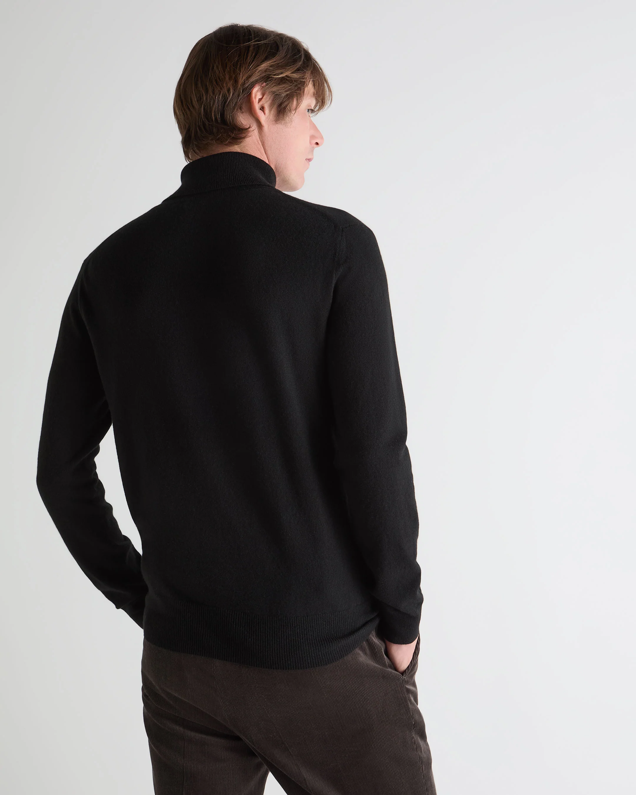 Men's Trafalgar Roll Neck Cashmere Jumper Black - Image 4