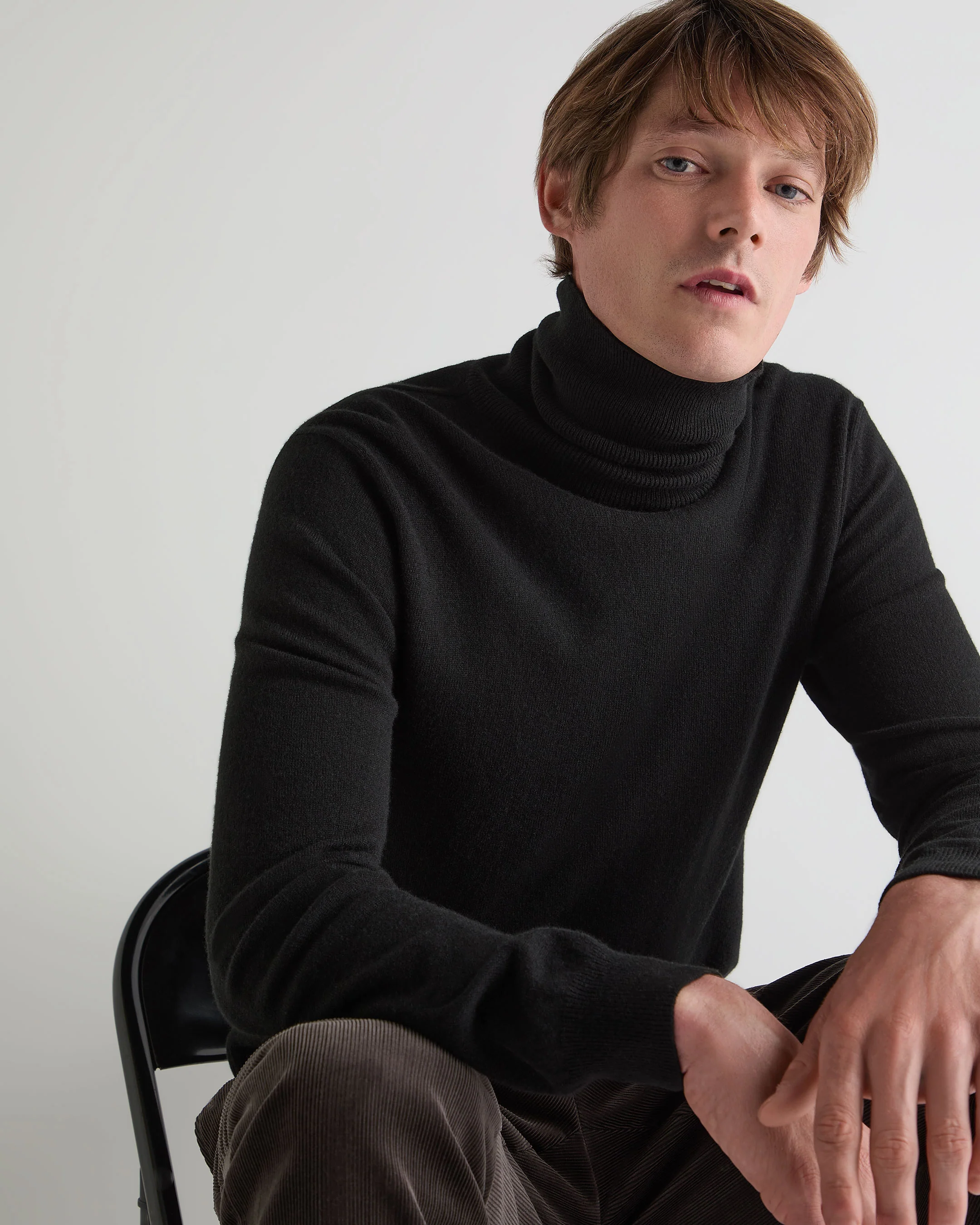 Men's Trafalgar Roll Neck Cashmere Jumper Black - Image 5