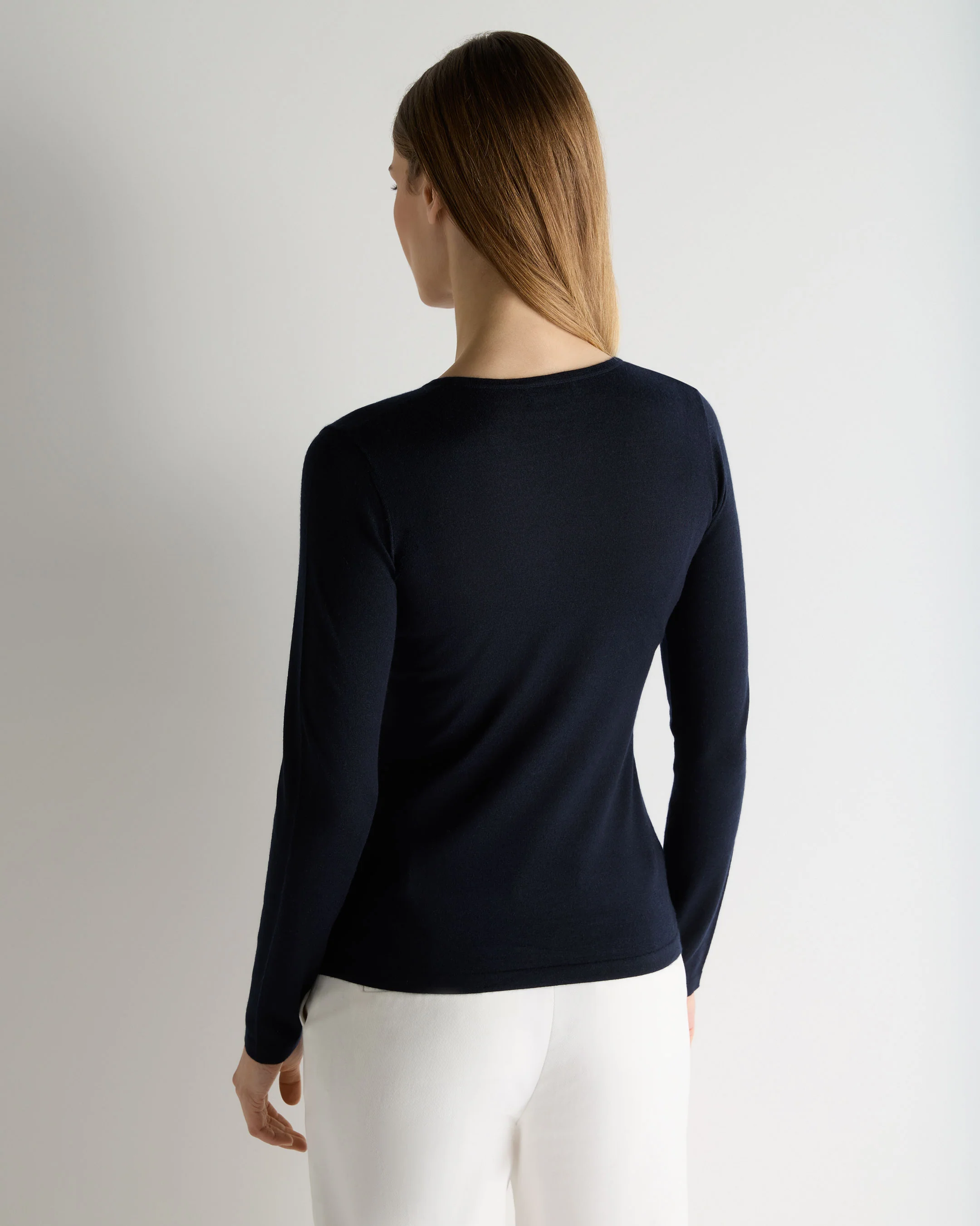 Women's Eden Superfine Cashmere Round Neck Top Navy Blue - Image 4