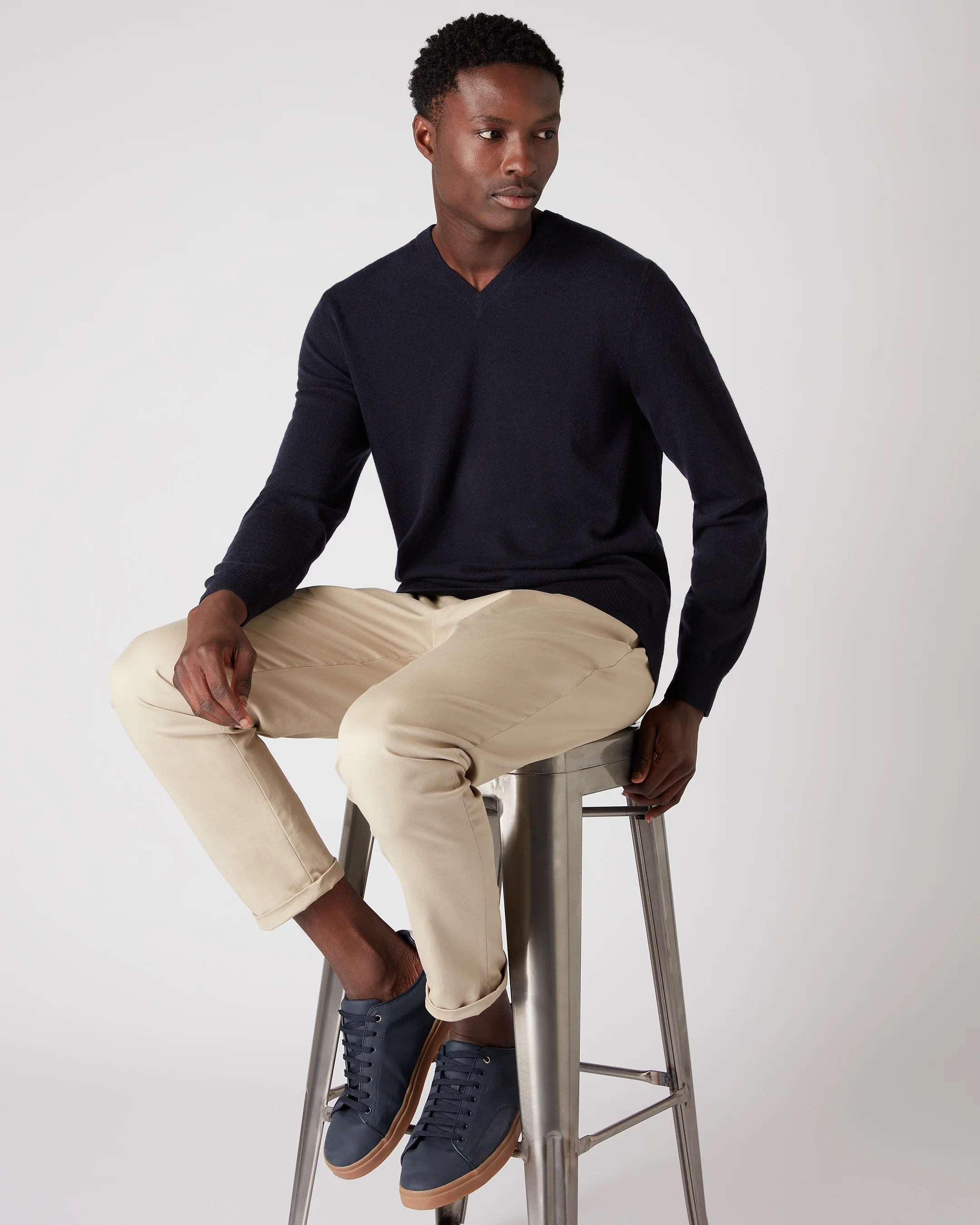 Men's Burlington V Neck Cashmere Jumper Navy Blue - Image 5