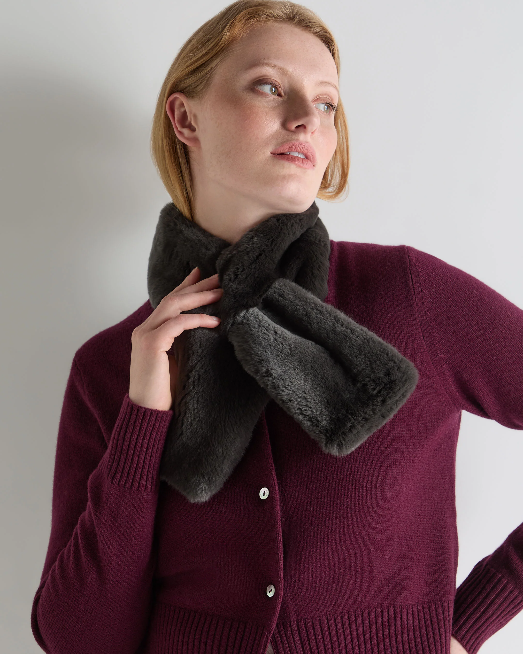 Unisex Fur Neckwarmer Arabica Khaki Green - Image 3