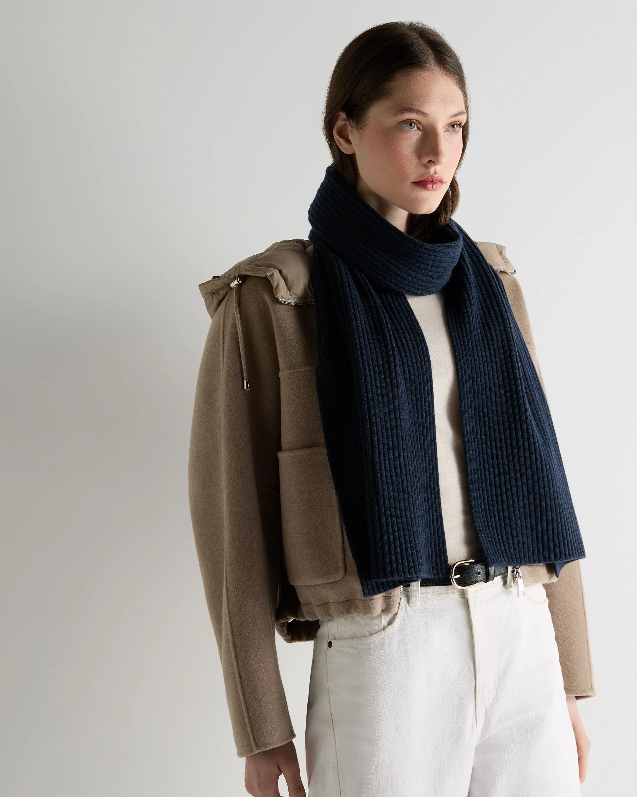 Unisex Short Ribbed Cashmere Scarf Indigo Blue - Image 4