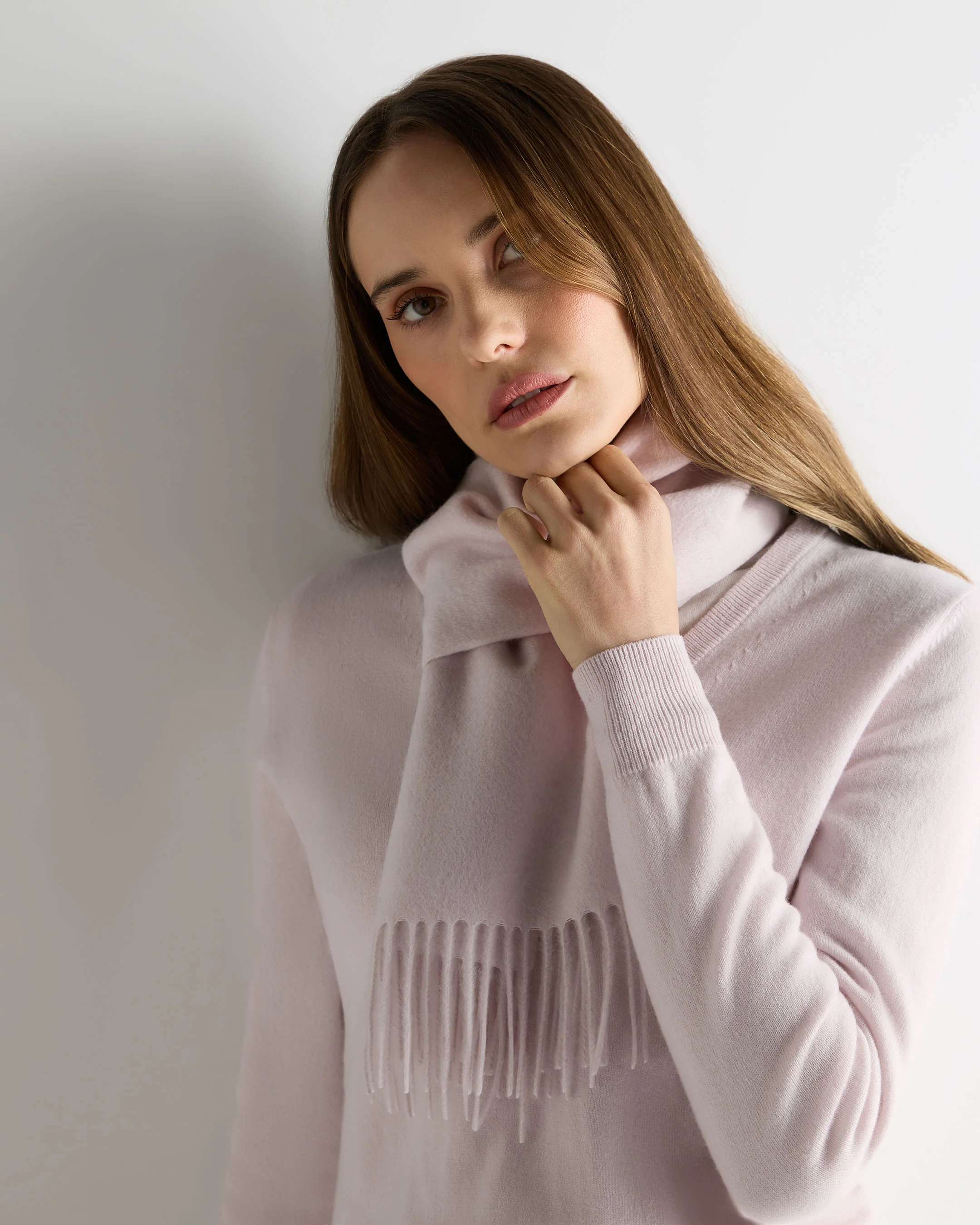 Unisex Woven Cashmere Scarf Chalk Pink - Image 3