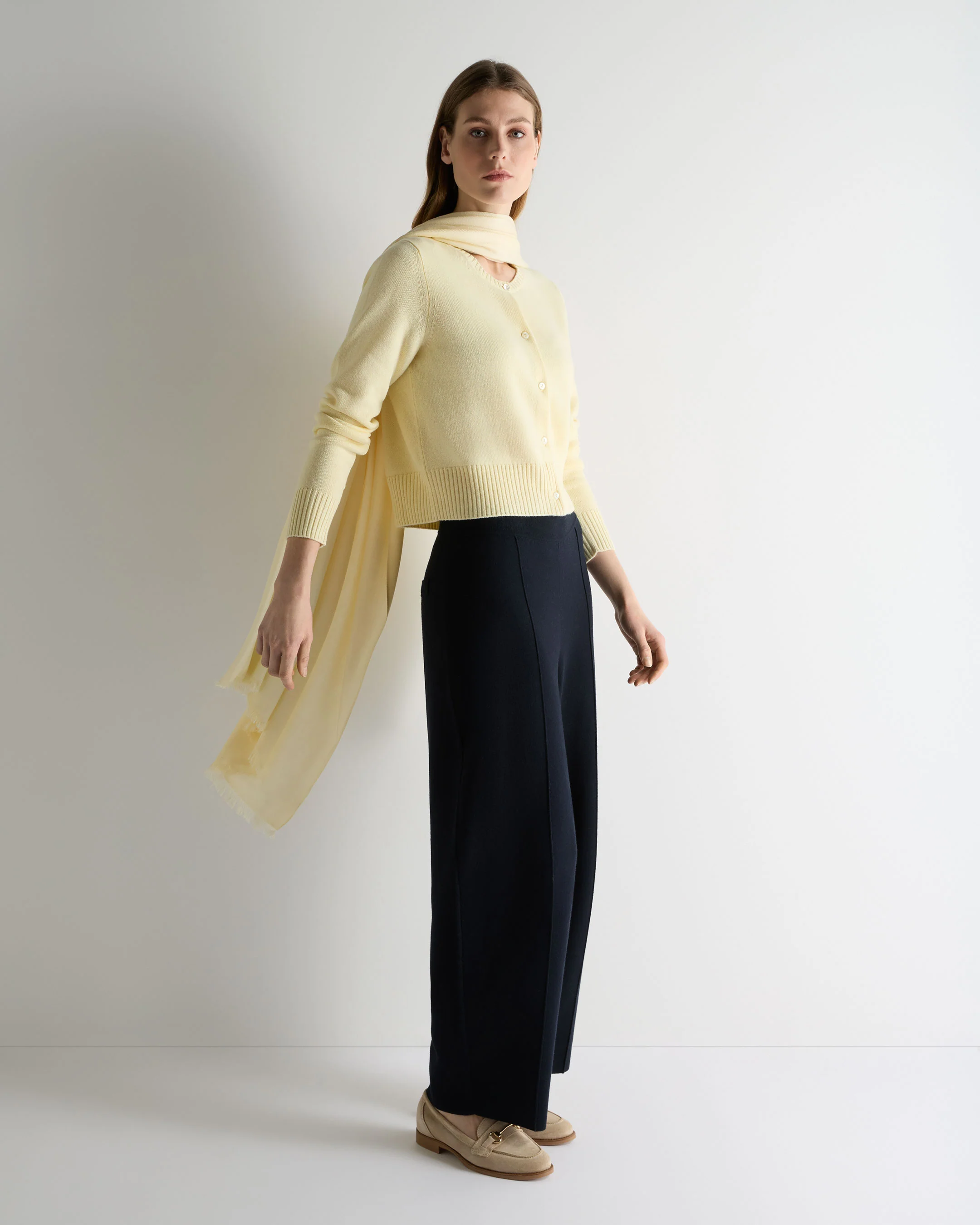 Women's Chunky Crop Cashmere Cardigan Butter Yellow - Image 3