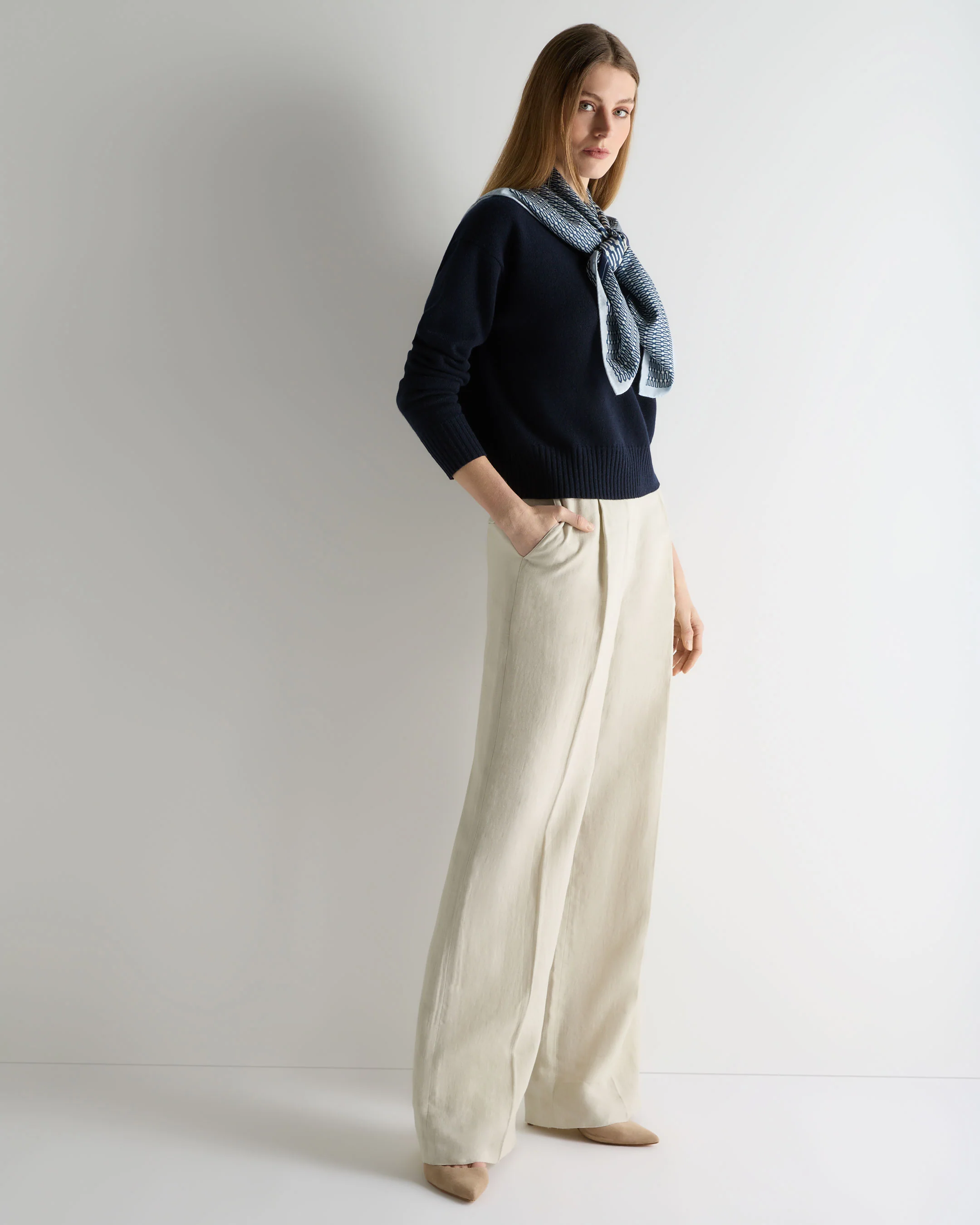 Women's Crop Boat Neck Cashmere Jumper Navy Blue - Image 3