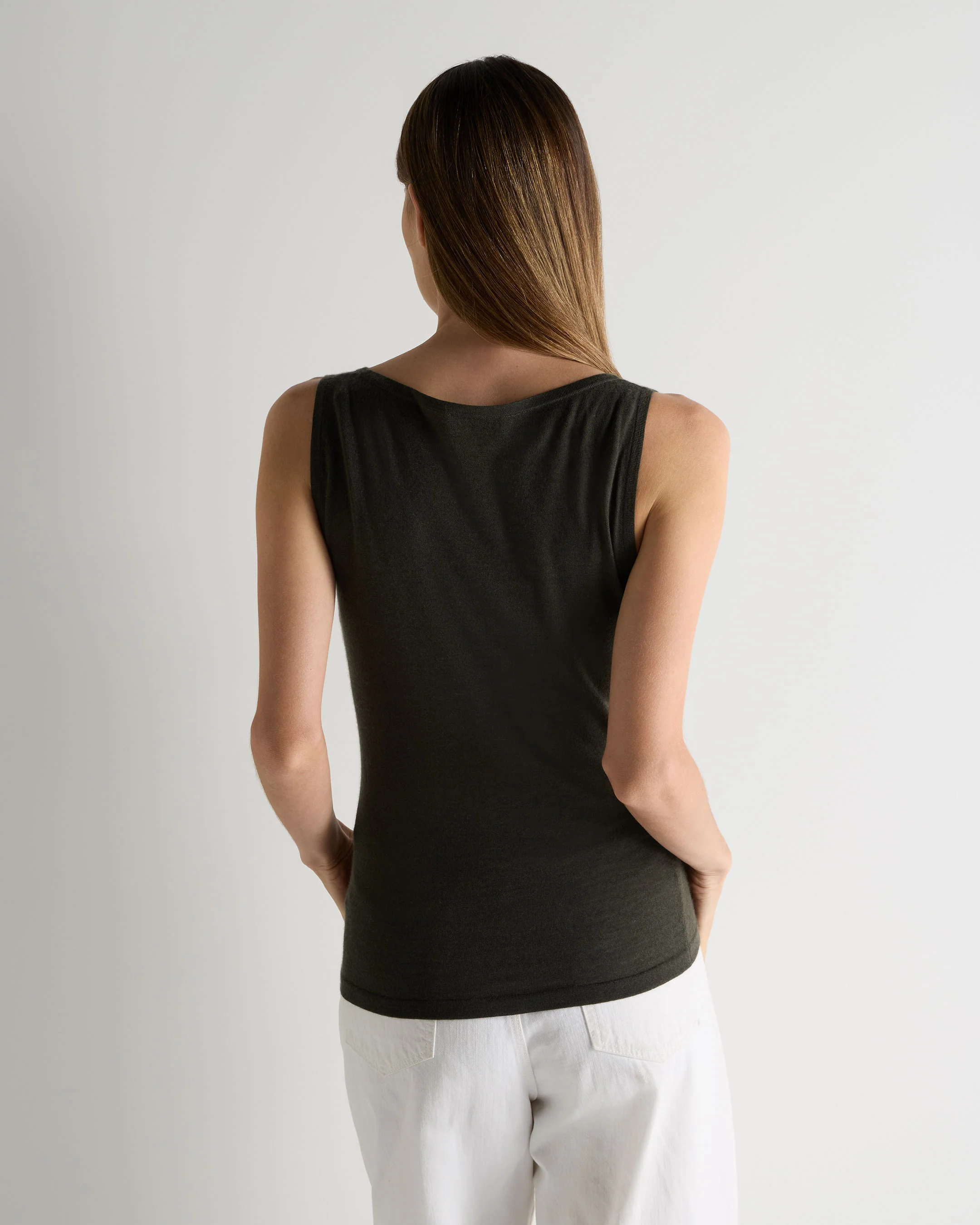 Women's Ella Superfine Cashmere Shell Top Arabica Khaki Green - Image 4