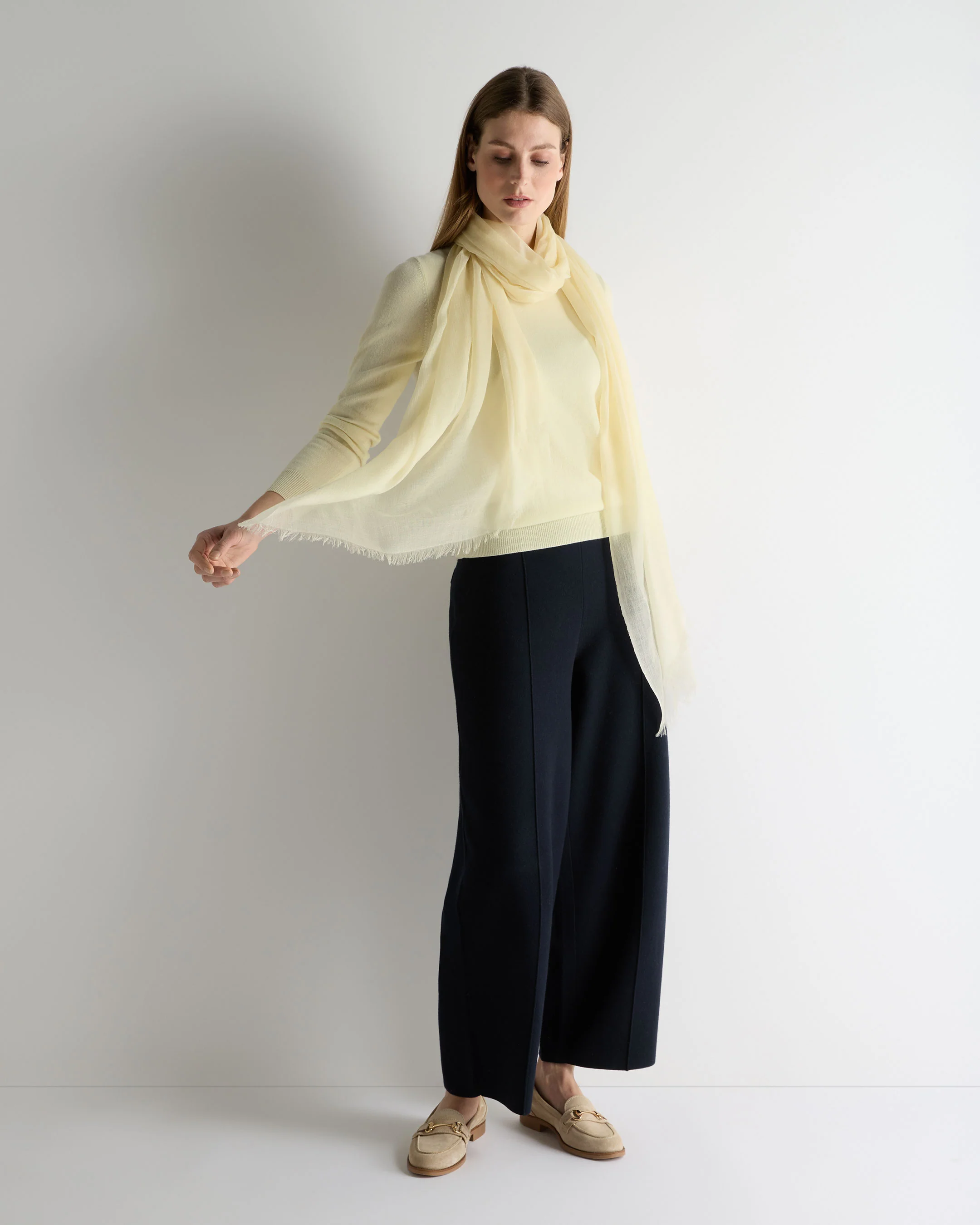 Women's Evie Classic Round Neck Cashmere Jumper Butter Yellow - Image 3