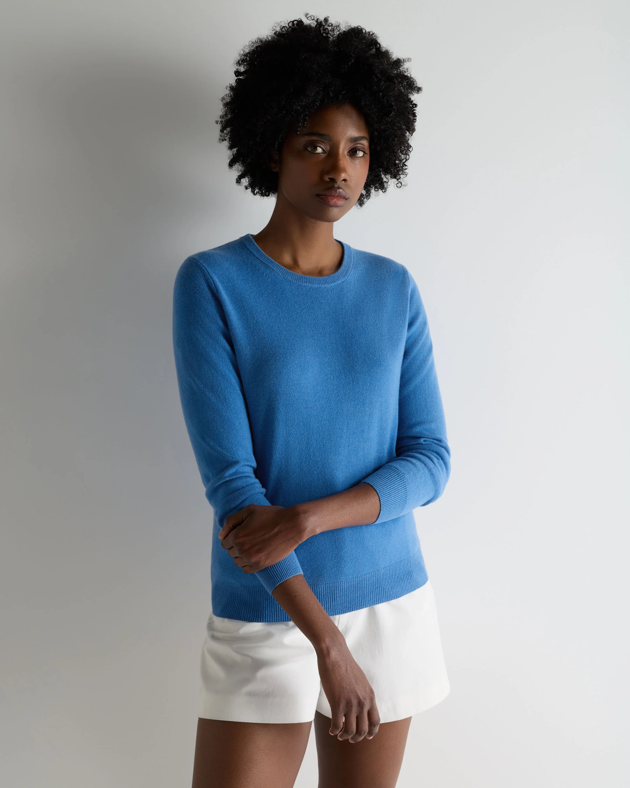 Women's Evie Classic Round Neck Cashmere Jumper Sunshine Blue