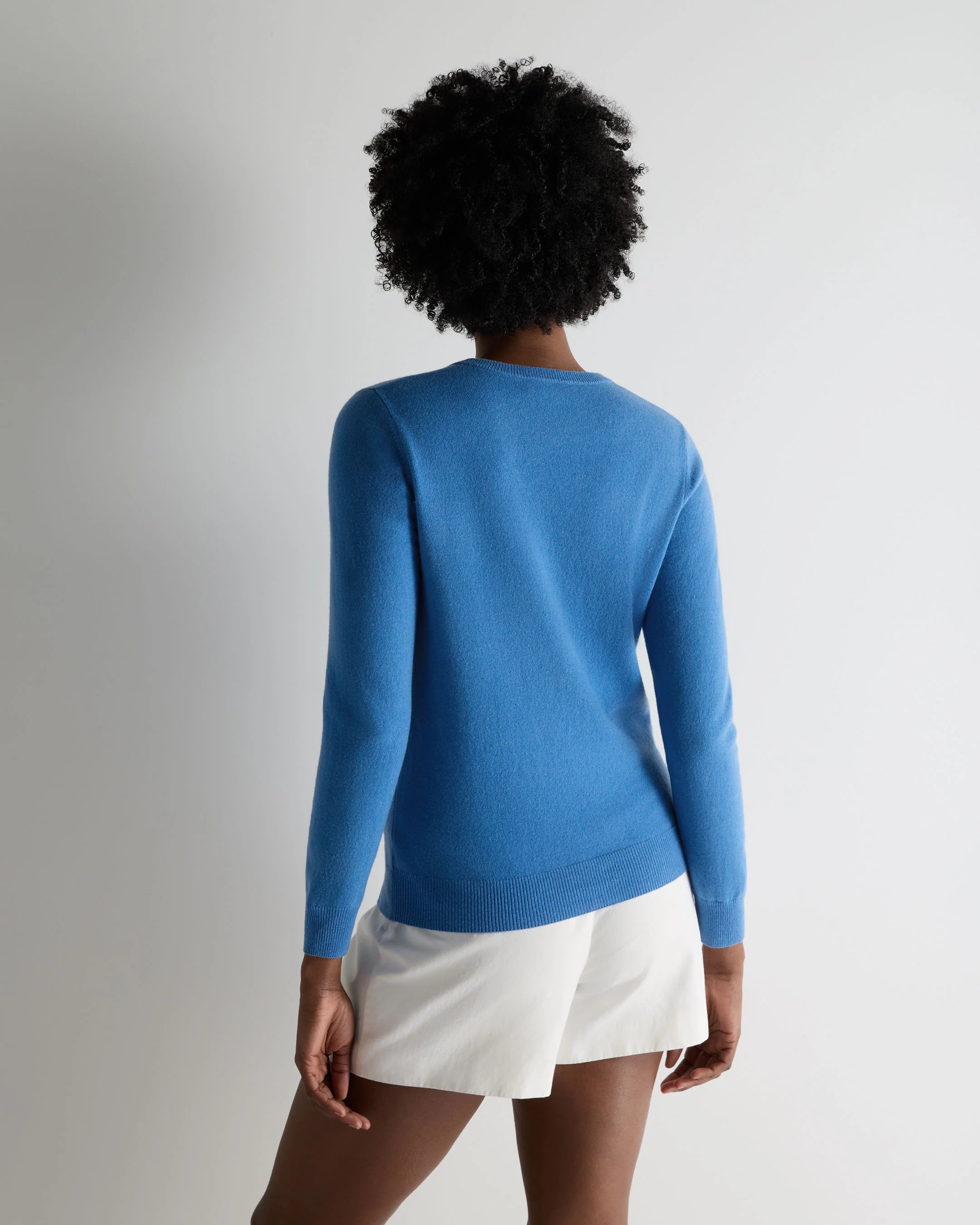 Women's Evie Classic Round Neck Cashmere Jumper Sunshine Blue - Image 4