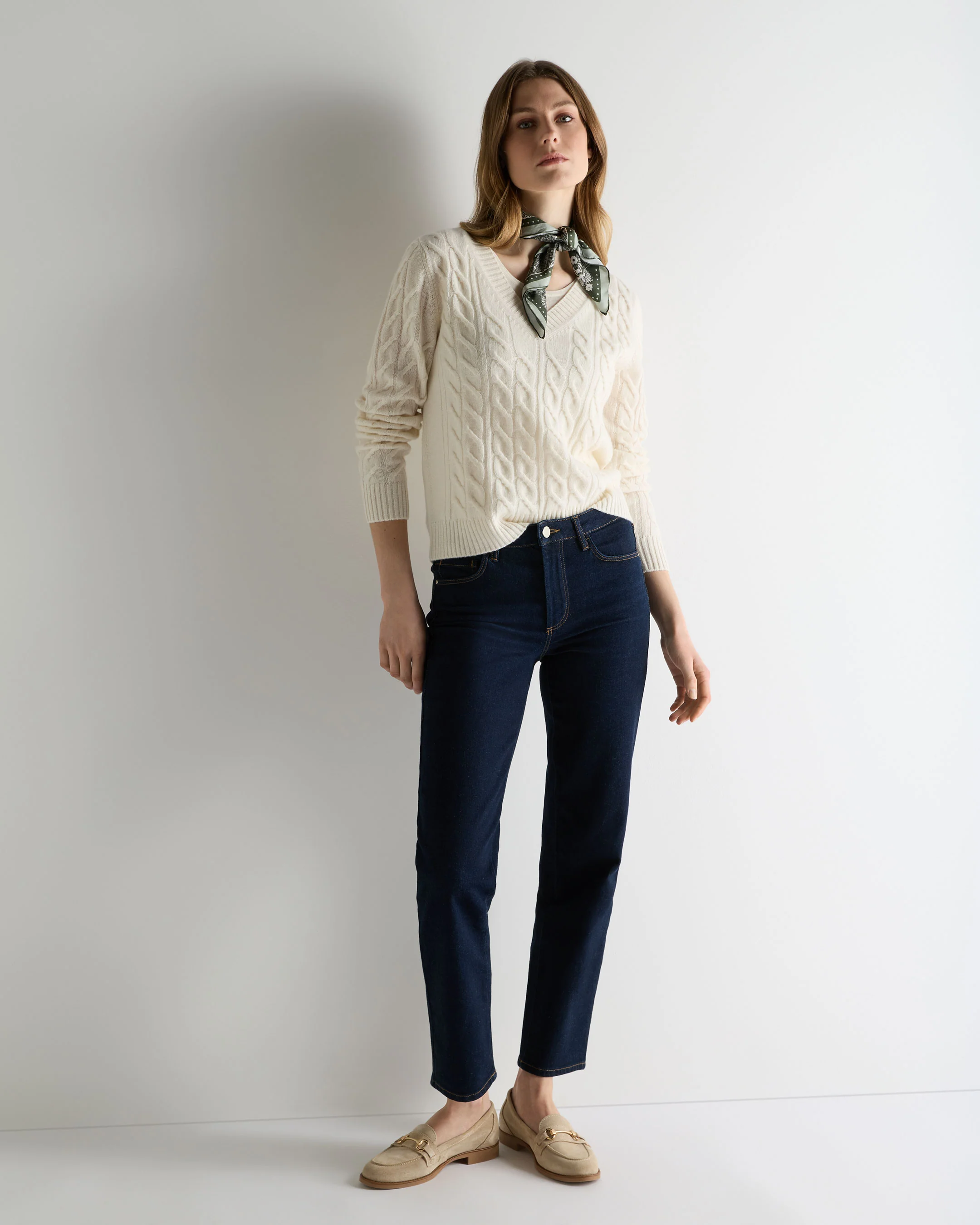 Women's Frankie Cable V Neck Cashmere Jumper New Ivory White - Image 3