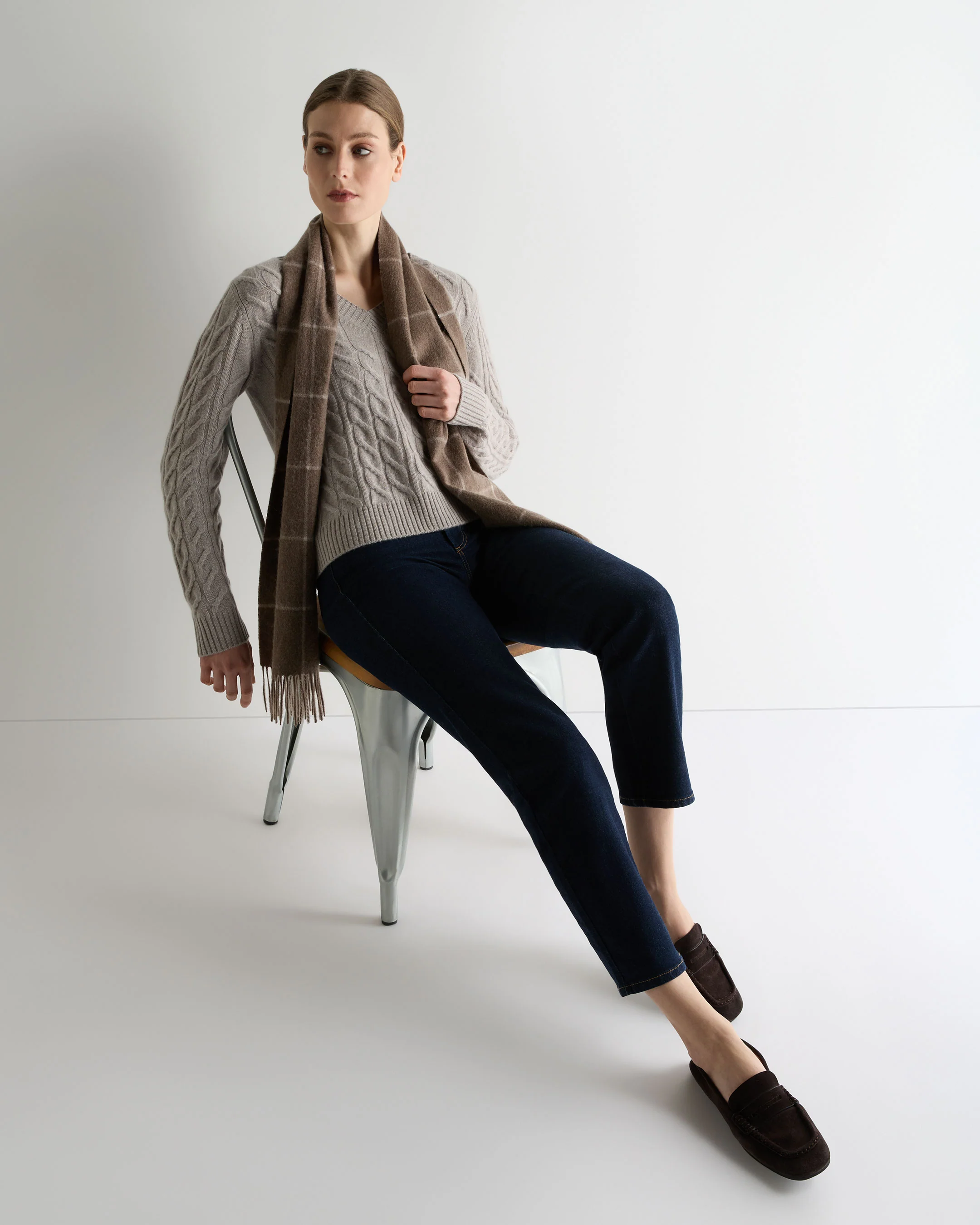 Women's Frankie Cable V Neck Cashmere Jumper Oat Grey - Image 3