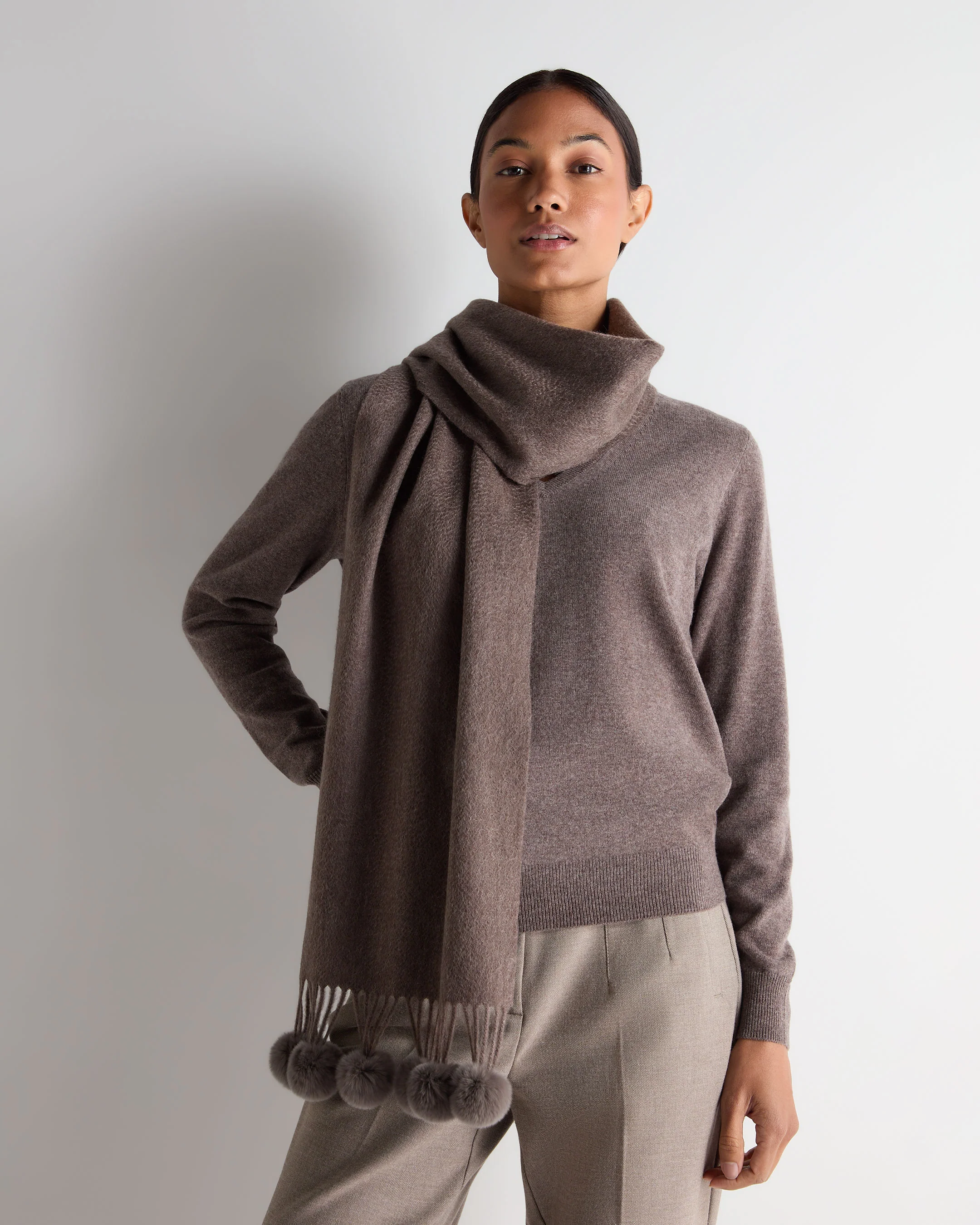 Women's Davos Fur Bobble Cashmere Scarf Otter Brown - Image 3