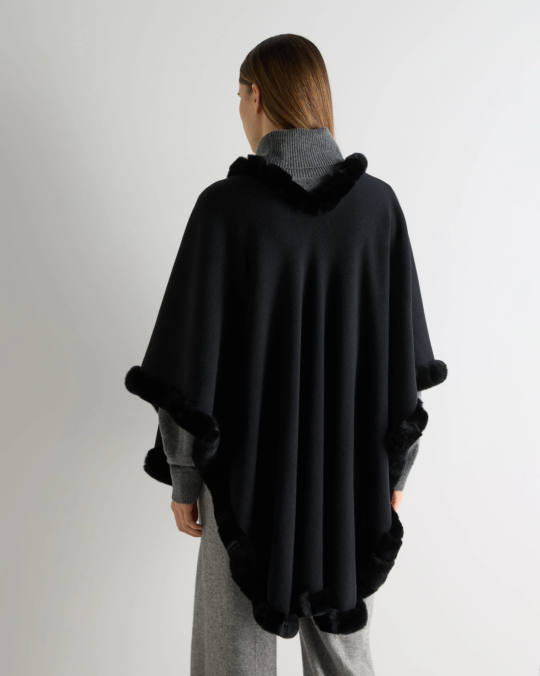 Women's Ayla Fur Trim Cashmere Cape Black - Image 4