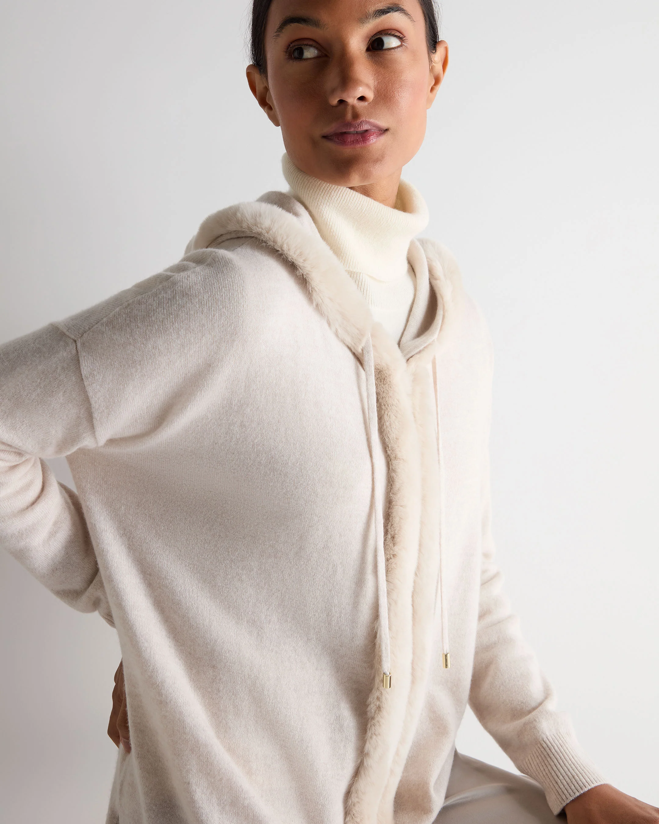 Women's Alicia Fur Trim Cashmere Hoodie Frost White - Image 5