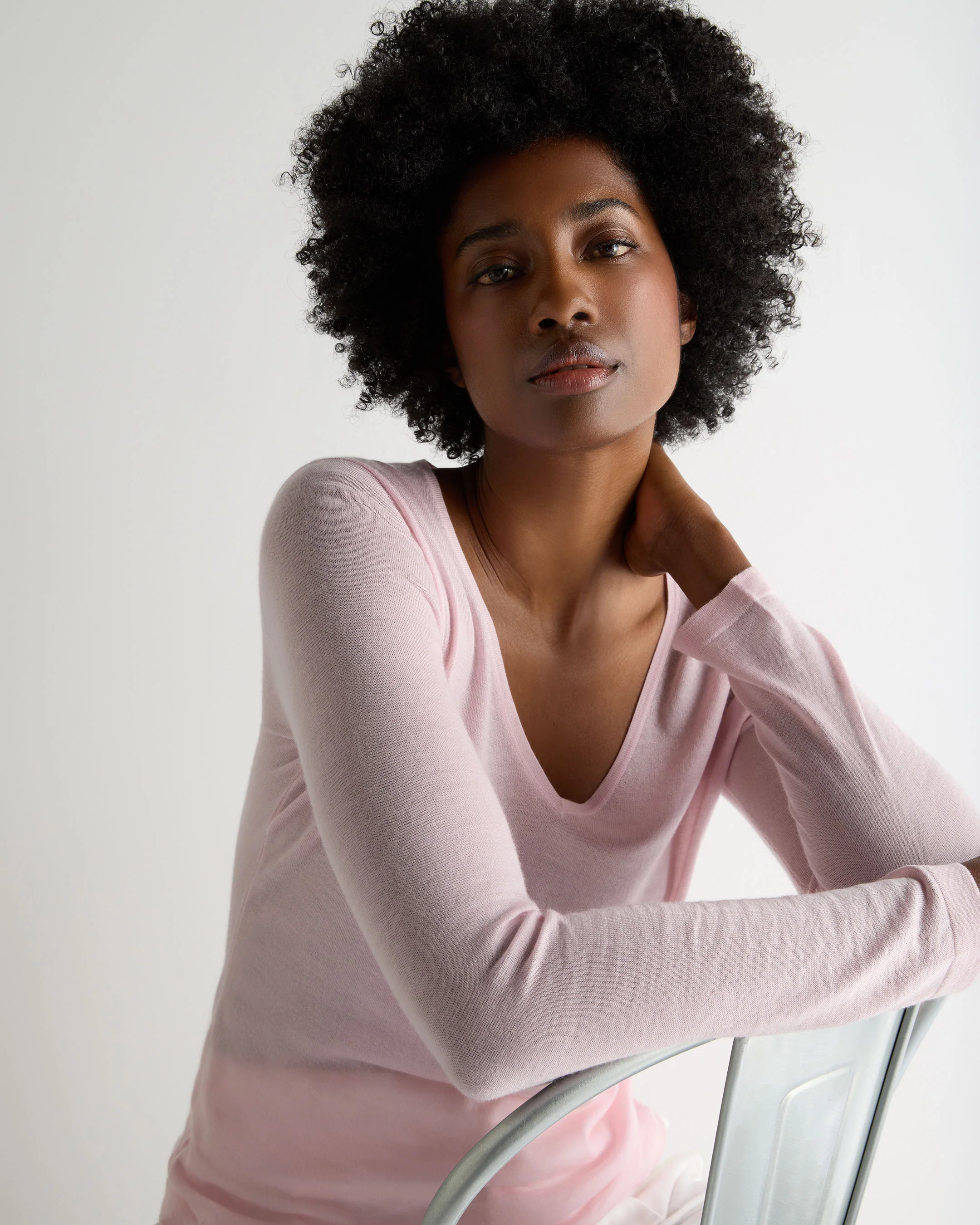 Women's Imogen Superfine Cashmere V Neck Jumper Rosewater Pink - Image 5