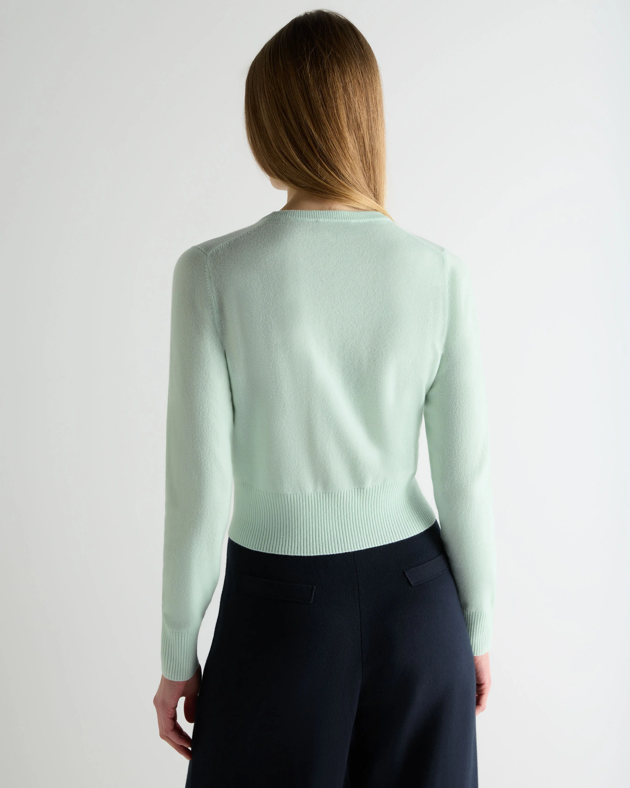 Women's Ivy Cropped Cashmere Cardigan Mint Green - Image 4