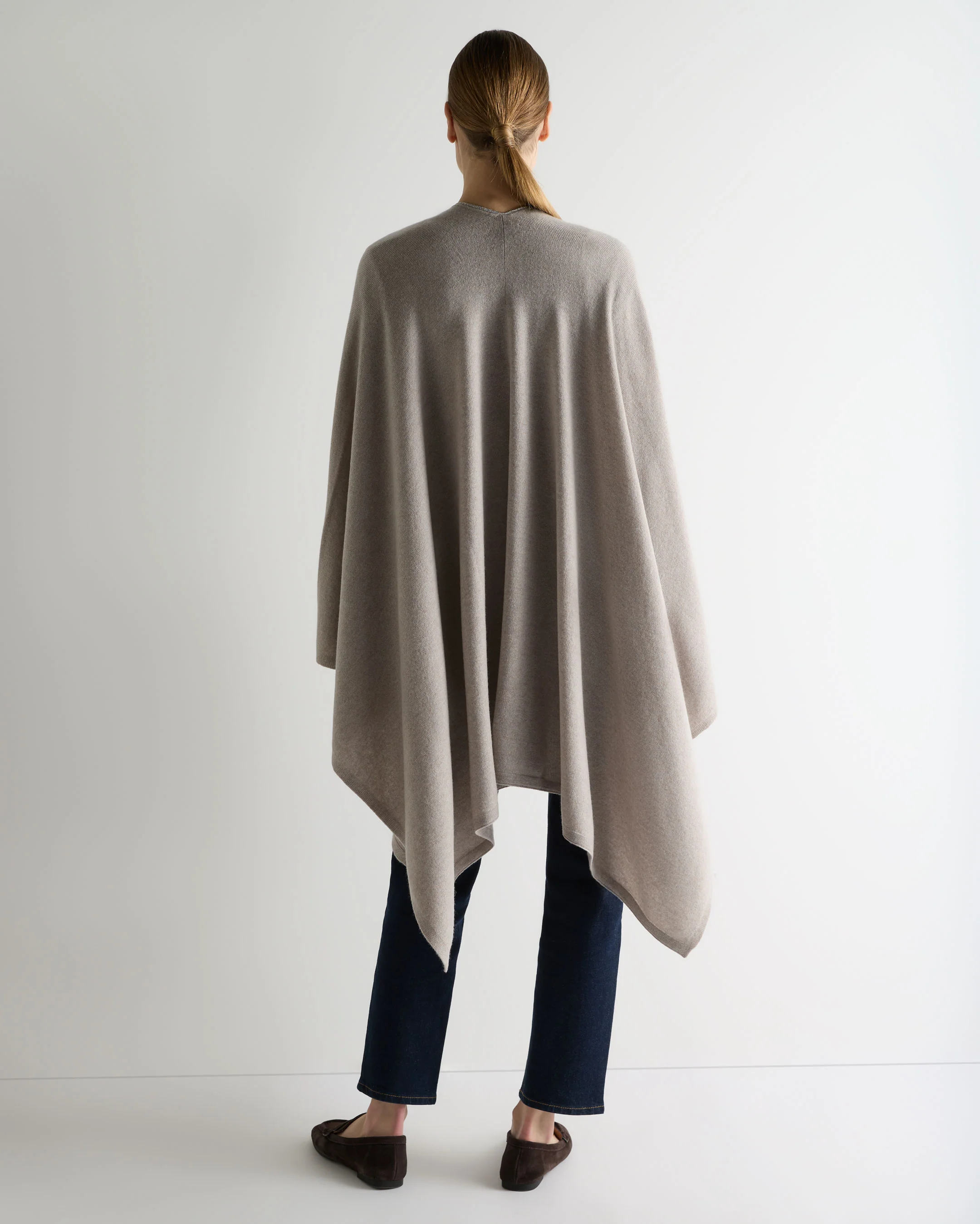 Women's Lily Metal Trim Lightweight Cashmere Cape Oat Grey - Image 4