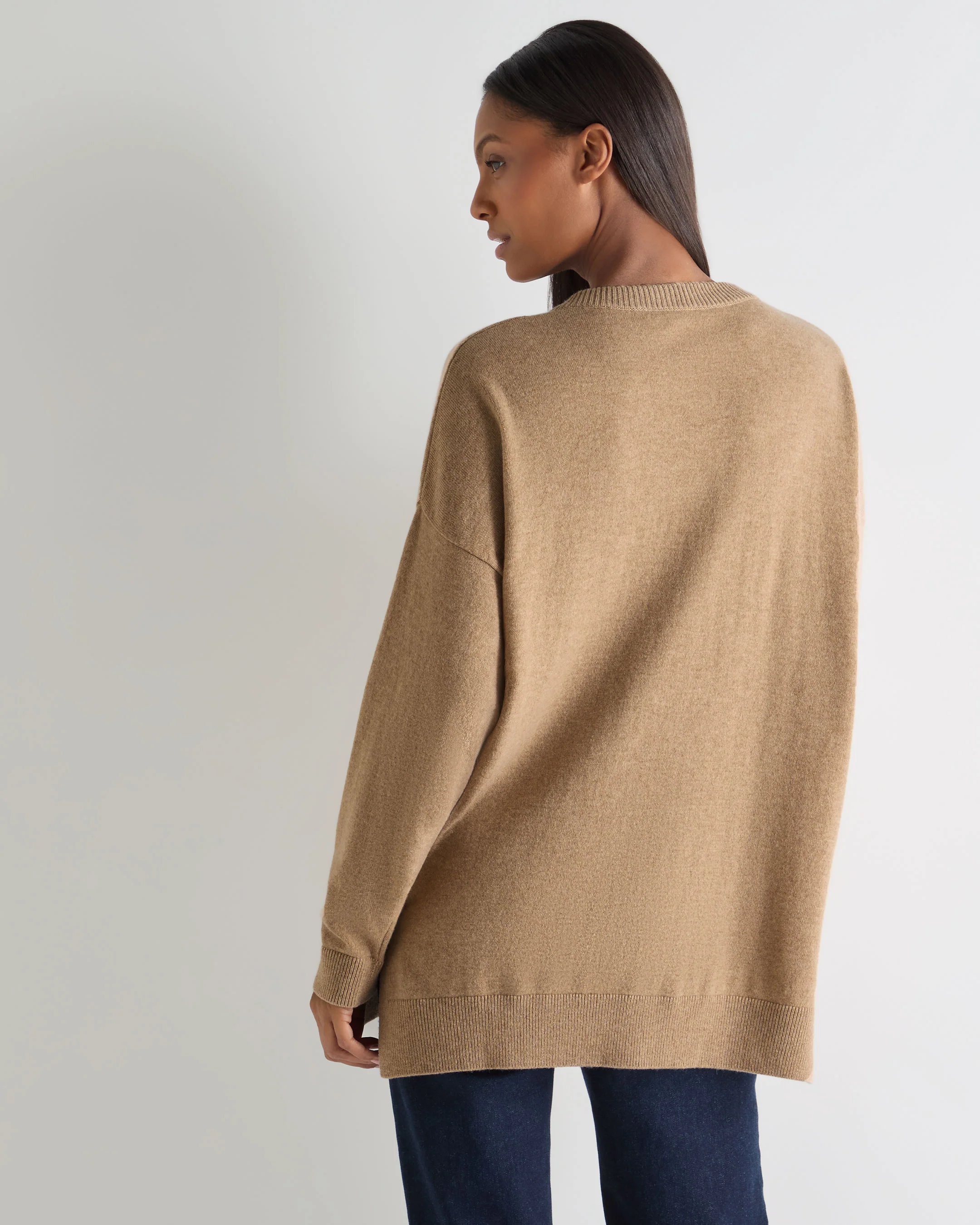 Women's Longline V Neck Cashmere Jumper Cappuccino Brown - Image 4