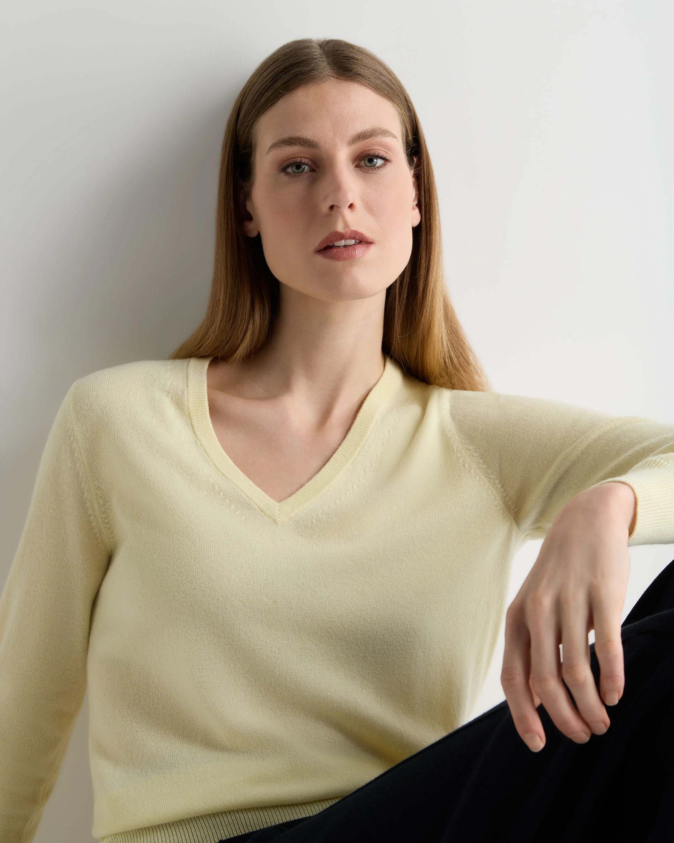 Women's Phoebe V Neck Cashmere Jumper Butter Yellow - Image 5