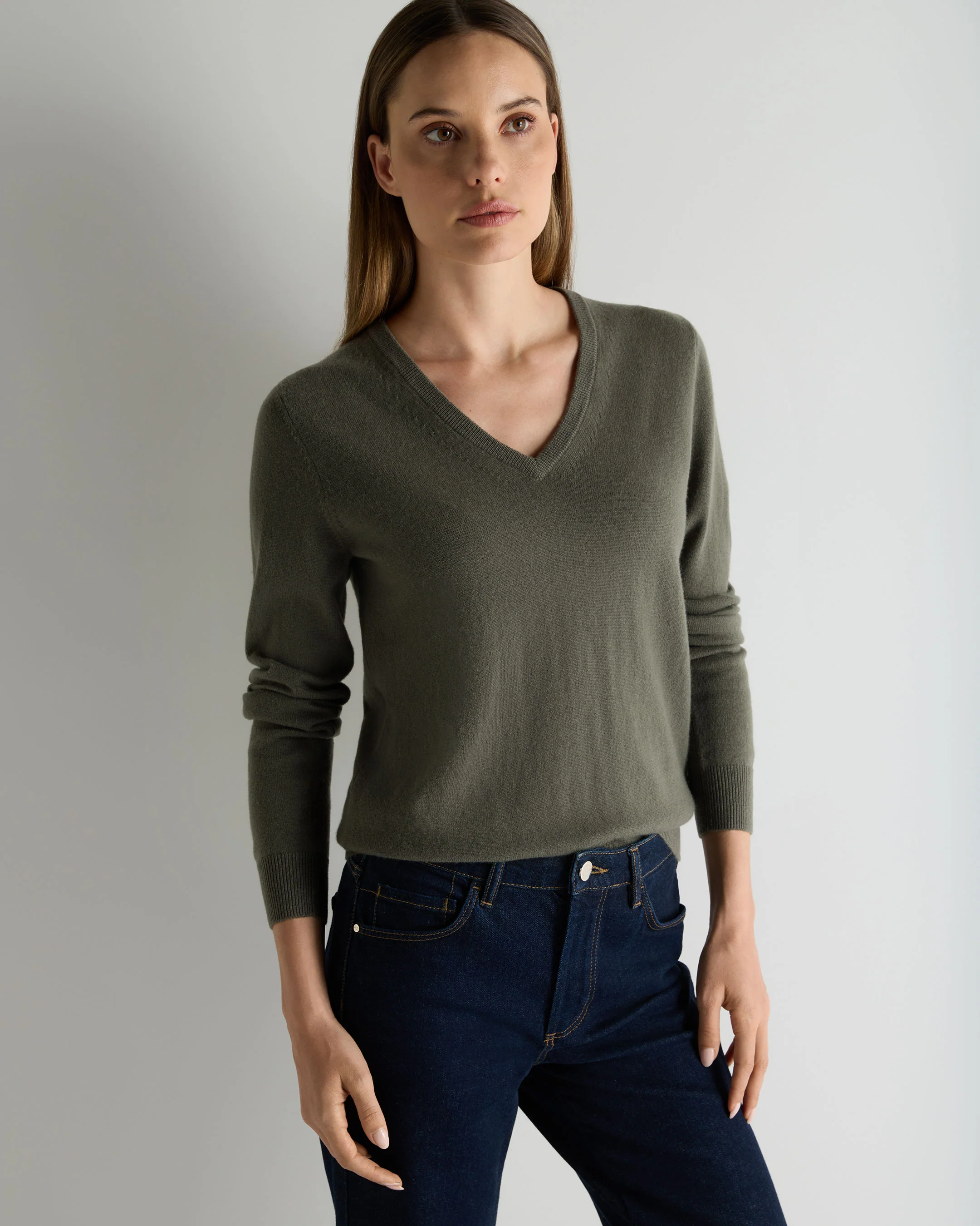 Women's Phoebe V Neck Cashmere Jumper Olive Green