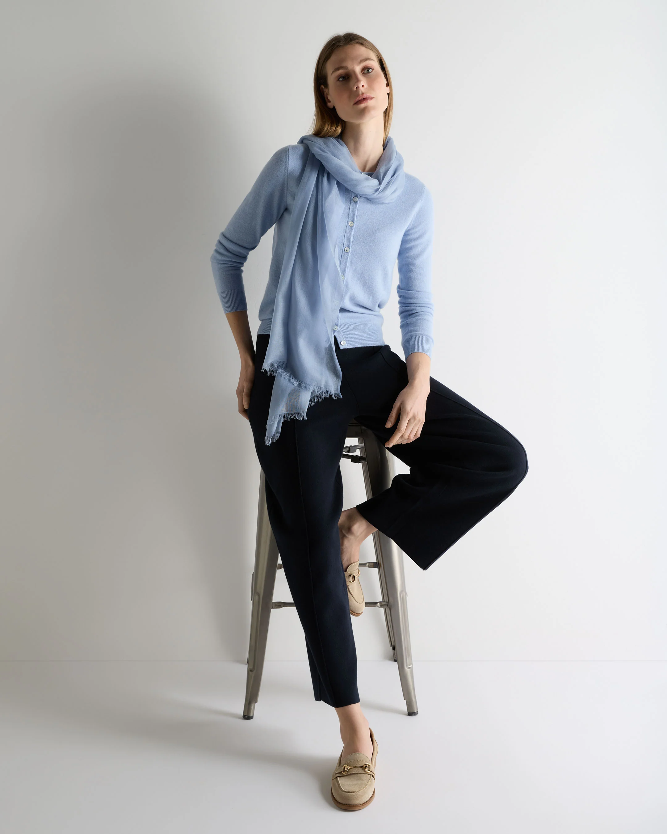 Women's Olivia Round Neck Cashmere Cardigan Sea Mist Blue - Image 3