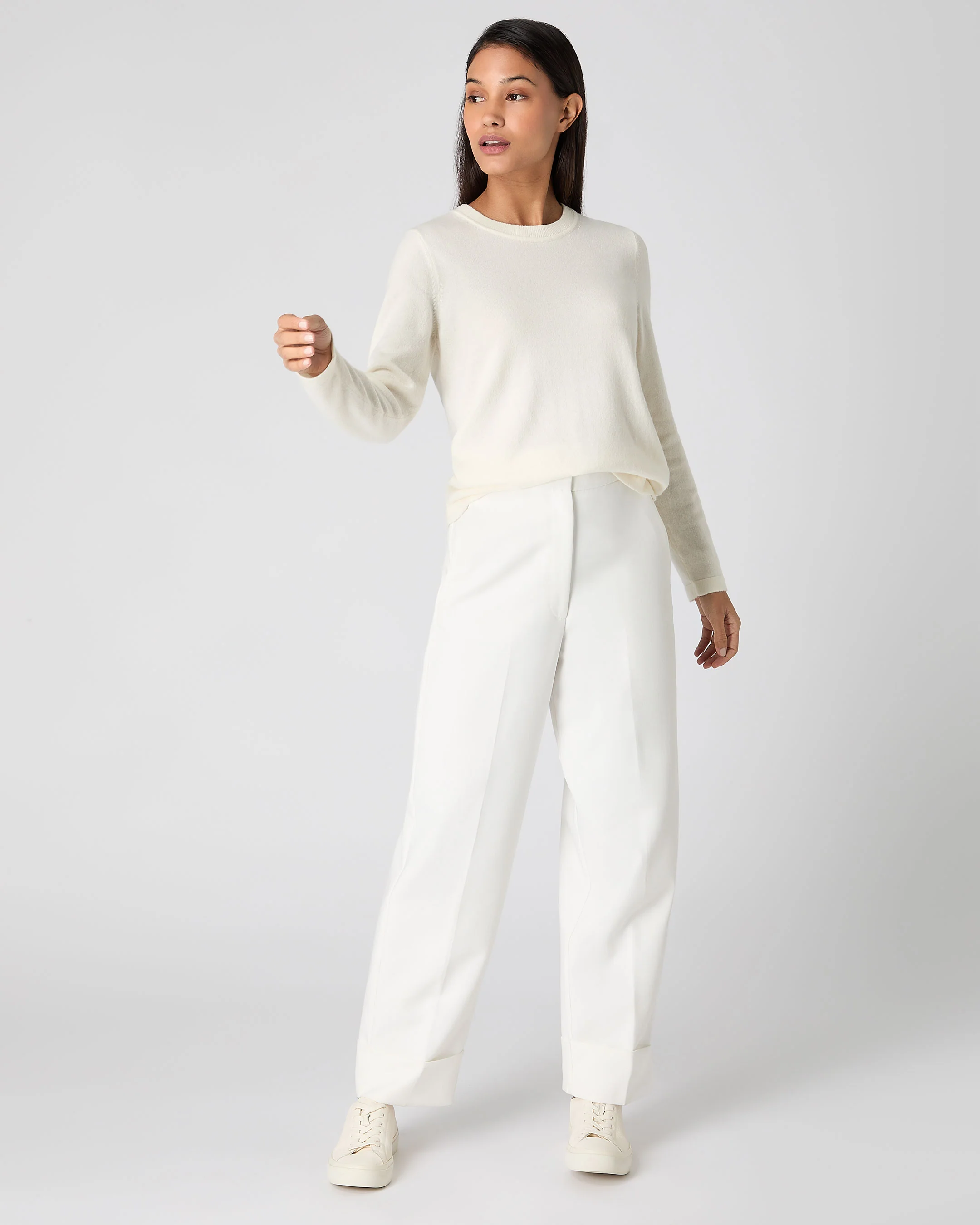 Women's Hallie Round Neck Cashmere Jumper New Ivory White - Image 3