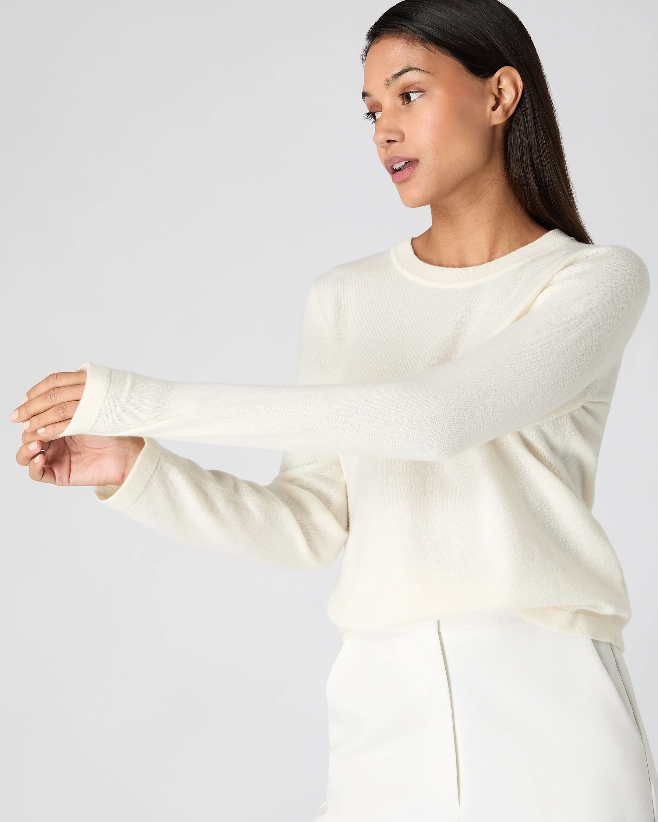 Women's Hallie Round Neck Cashmere Jumper New Ivory White - Image 5