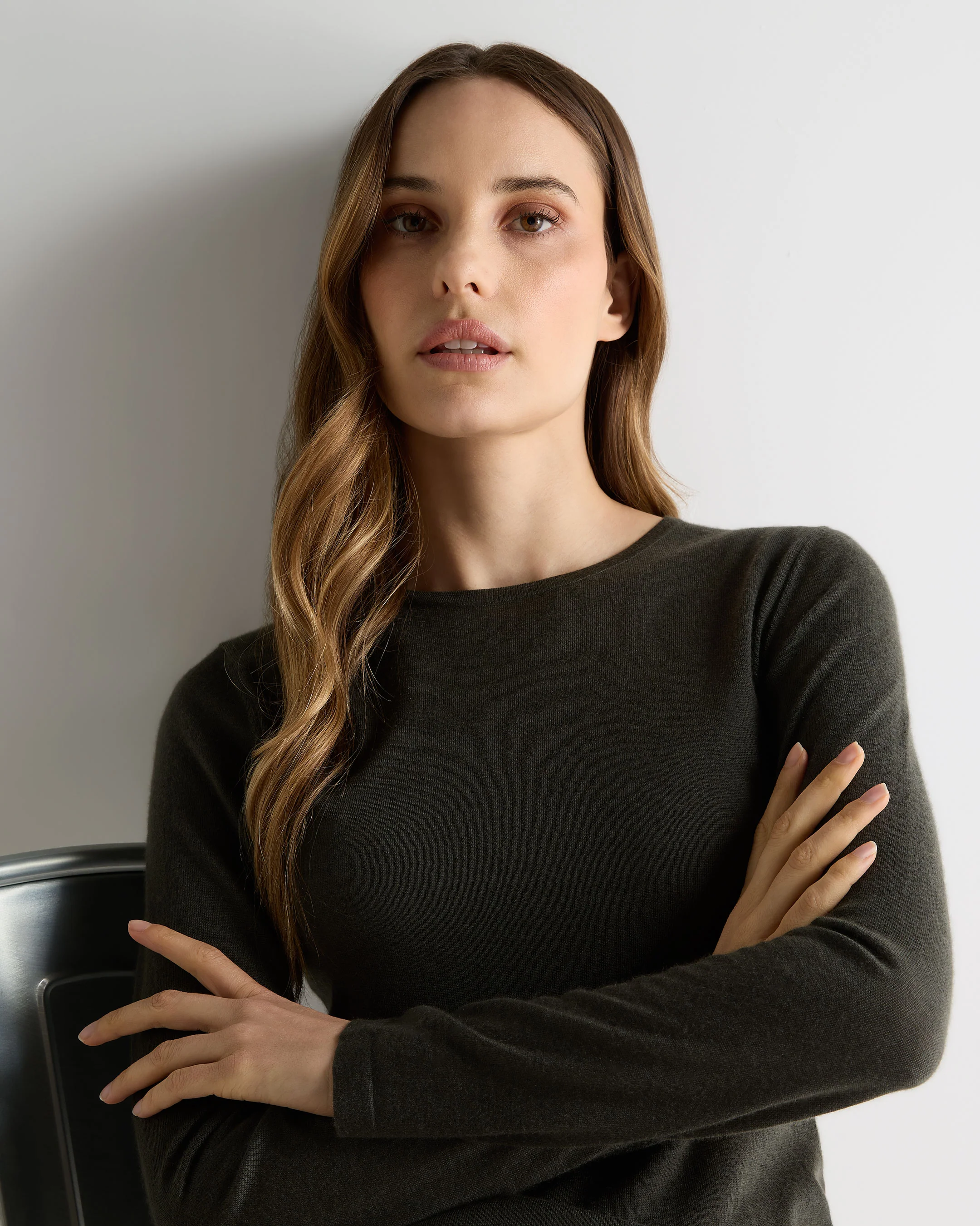 Women's Eden Superfine Cashmere Round Neck Top Arabica Khaki Green - Image 5