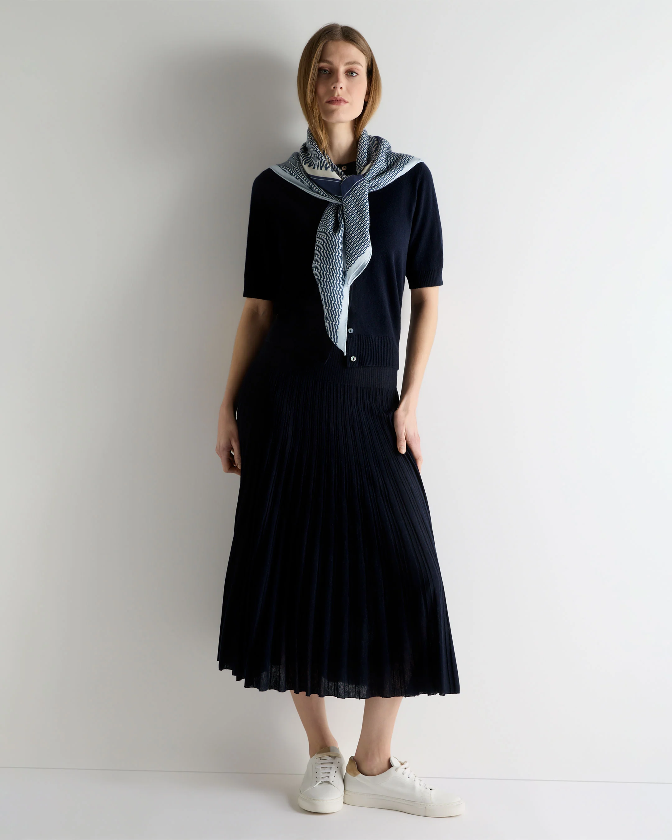 Women's Superfine Pleated Cashmere Silk Skirt Navy Blue - Image 3