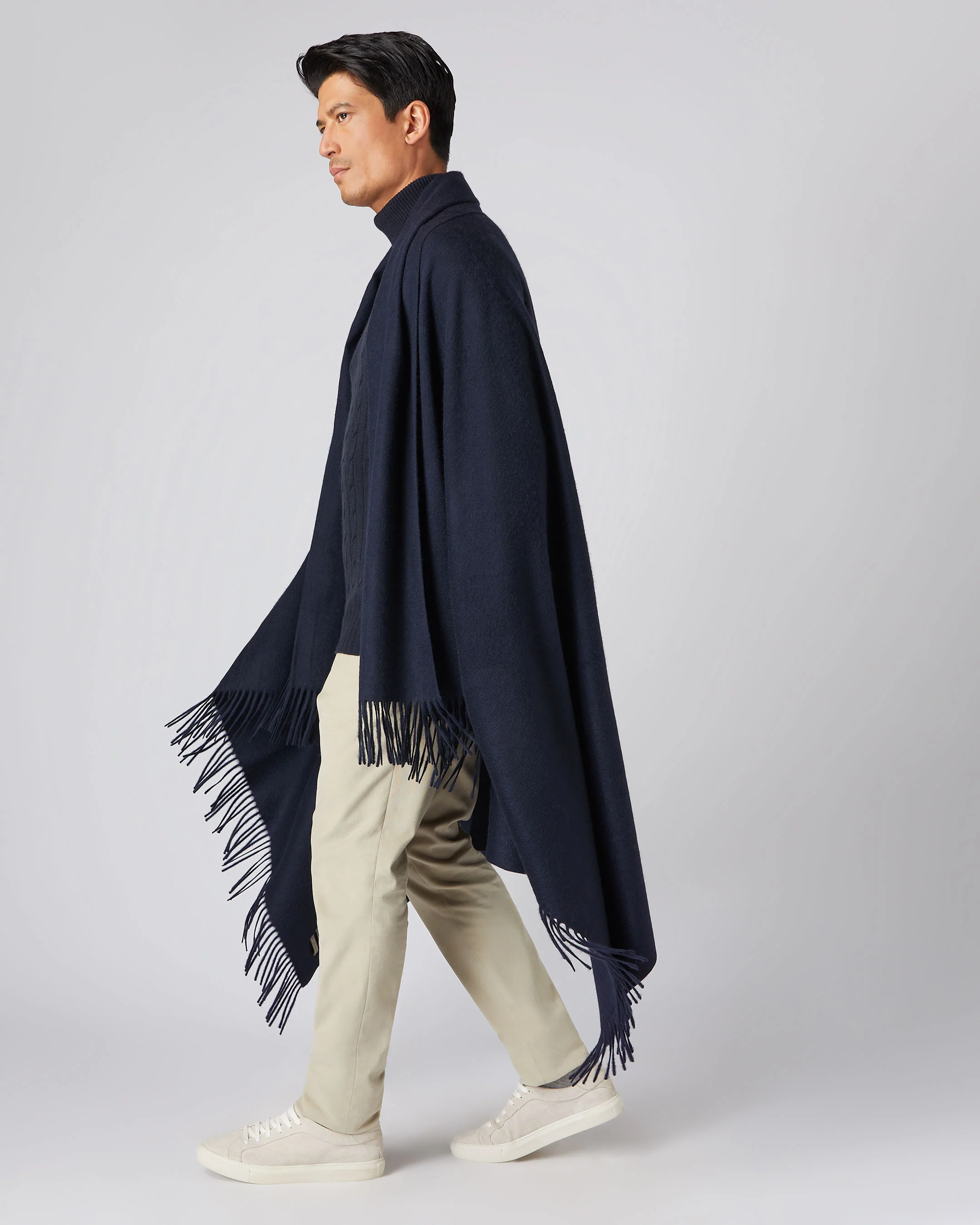 Unisex Woven Cashmere Blanket Navy Blue - Image 3