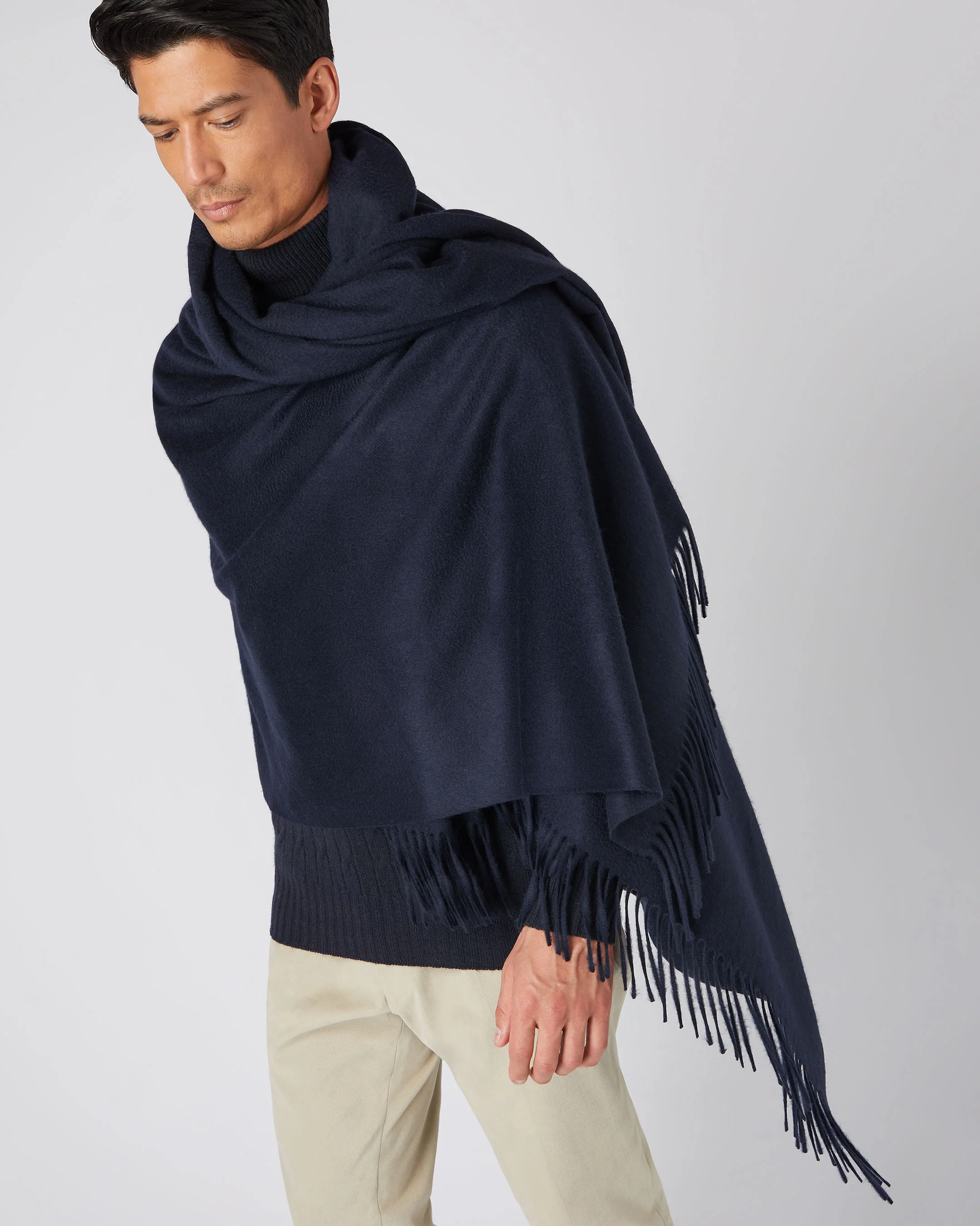 Unisex Woven Cashmere Blanket Navy Blue - Image 5